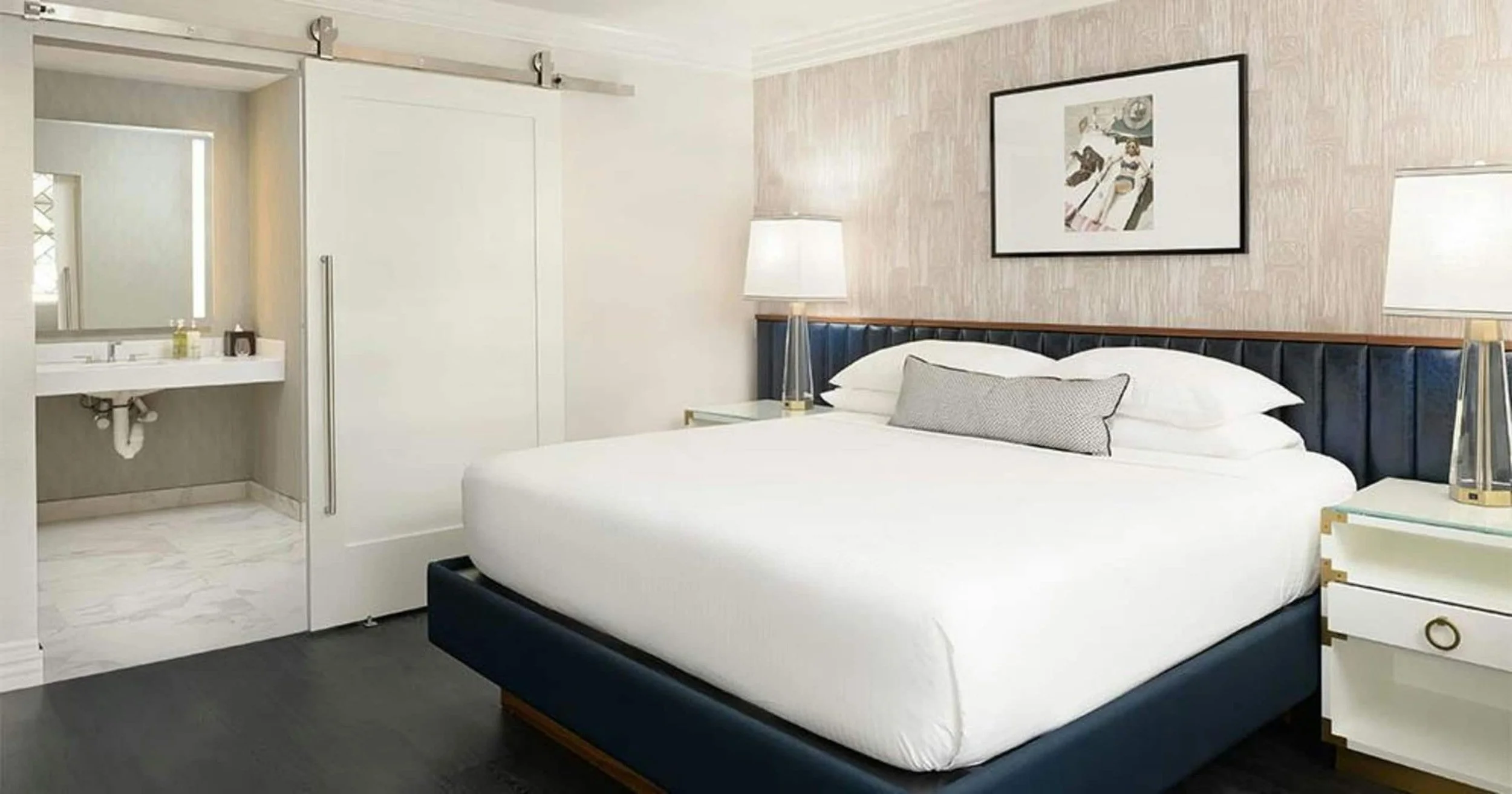 PL-6102-west-hollywood-boutique-hotel-suite-011.jpg