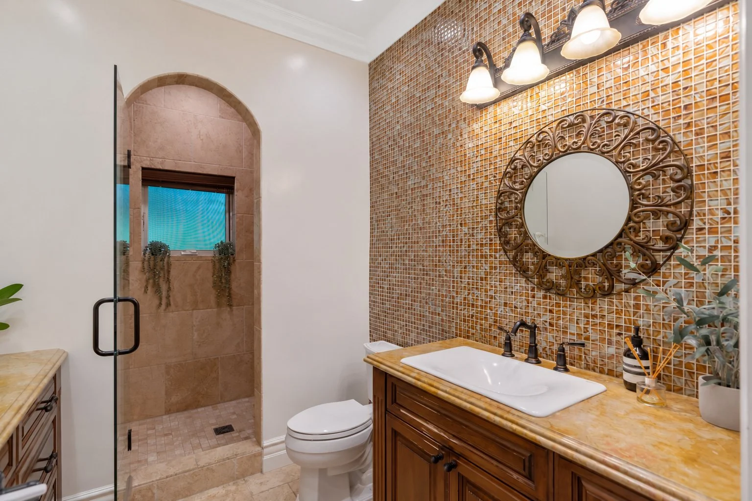 PL3608_14_Guest_Bath.jpg