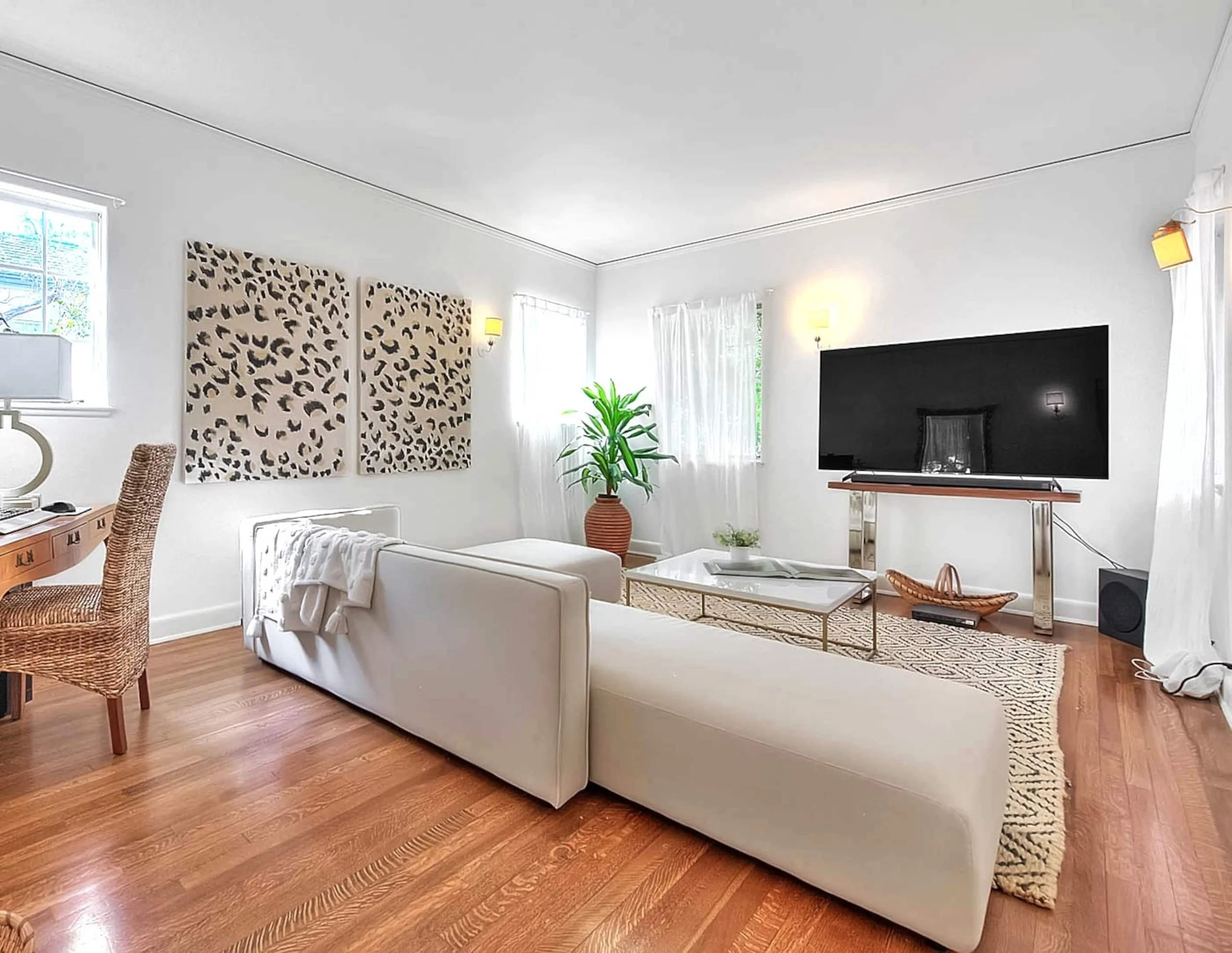 PL4102-027-media-room-wide-view.jpg