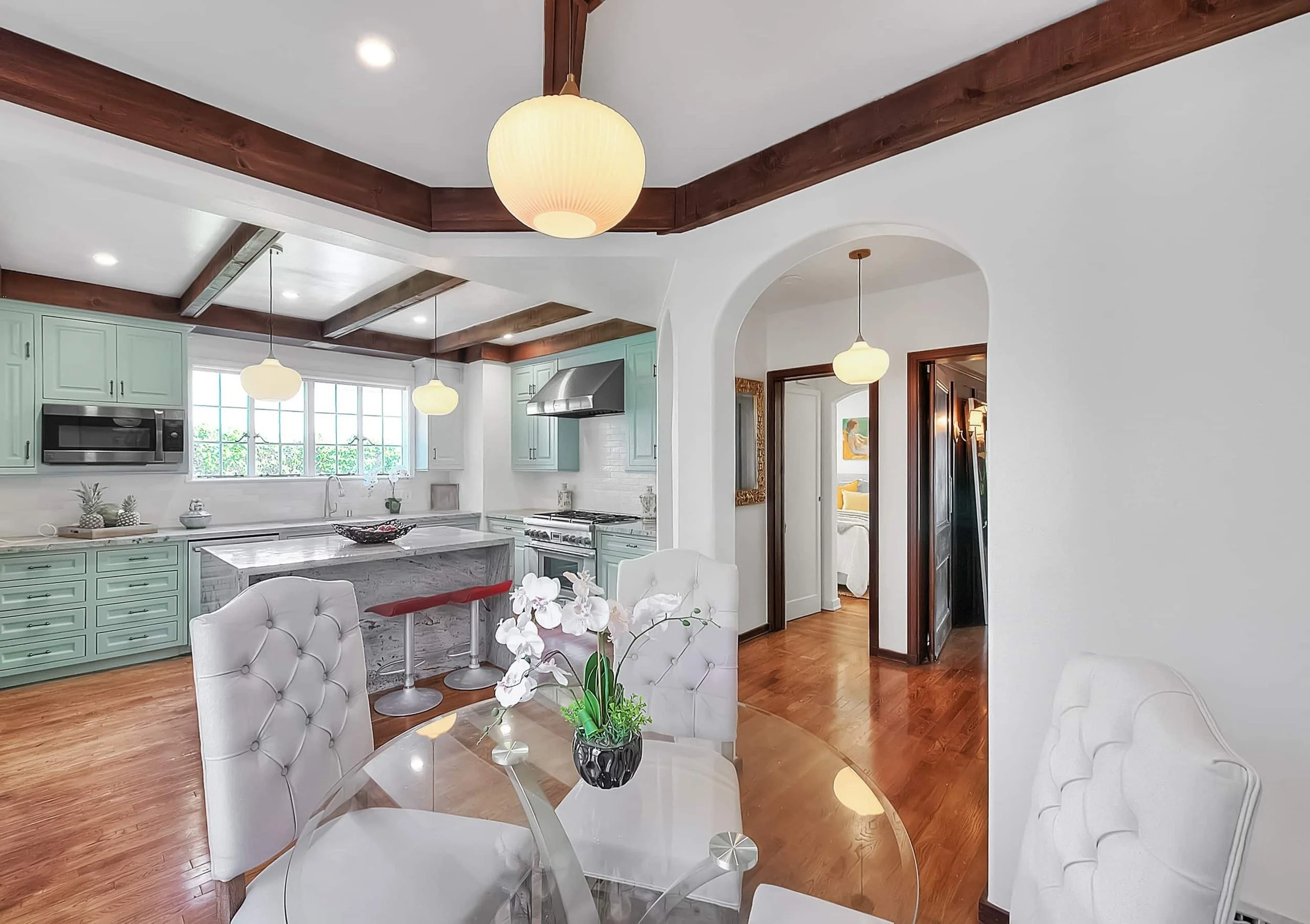 PL4102-044-kitchen-and-breakfast-nook.jpg