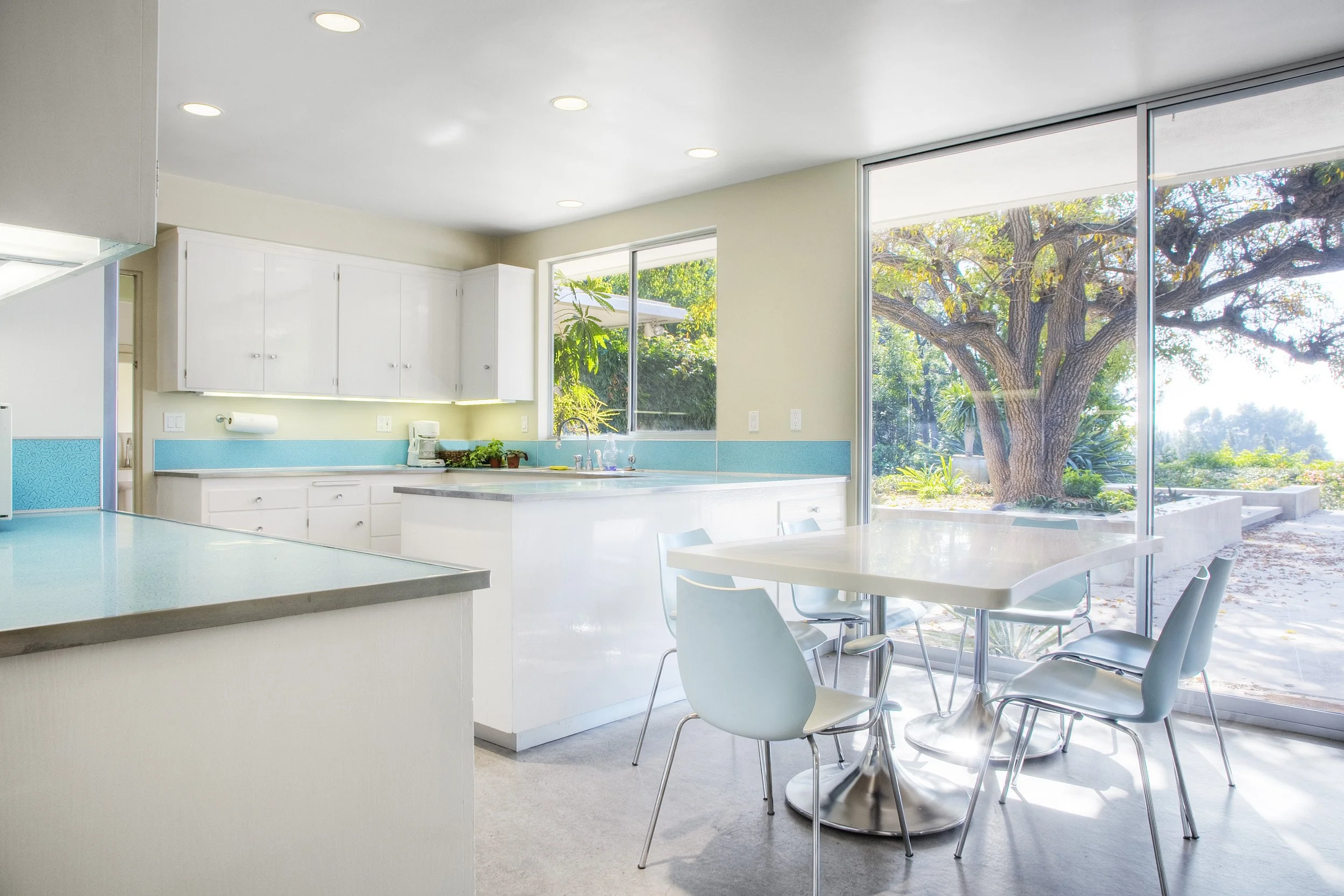 012-Simon-House-Kitchen-01.jpg