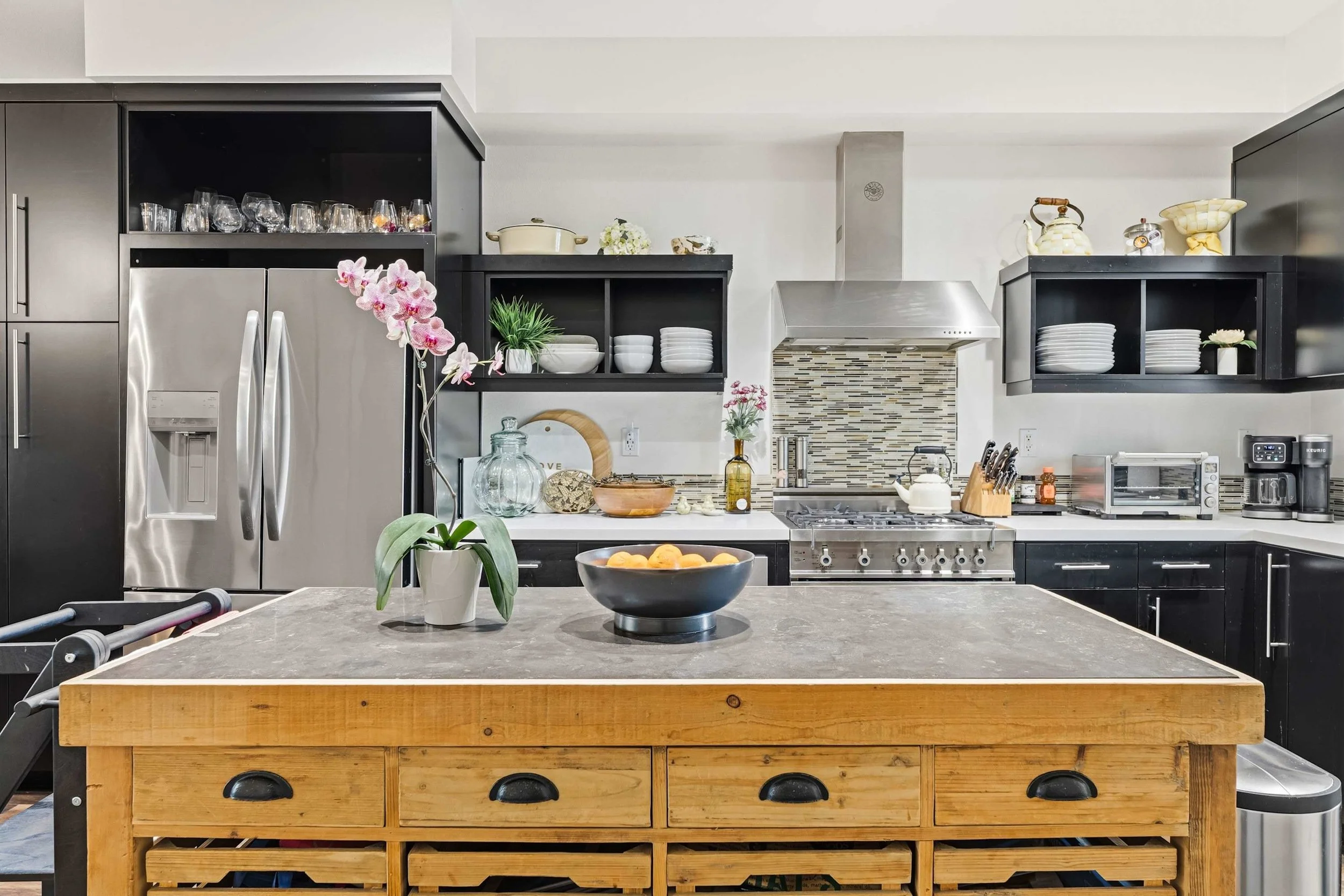 PL-4401-playa-vista-contemporary-condominium-027.jpg
