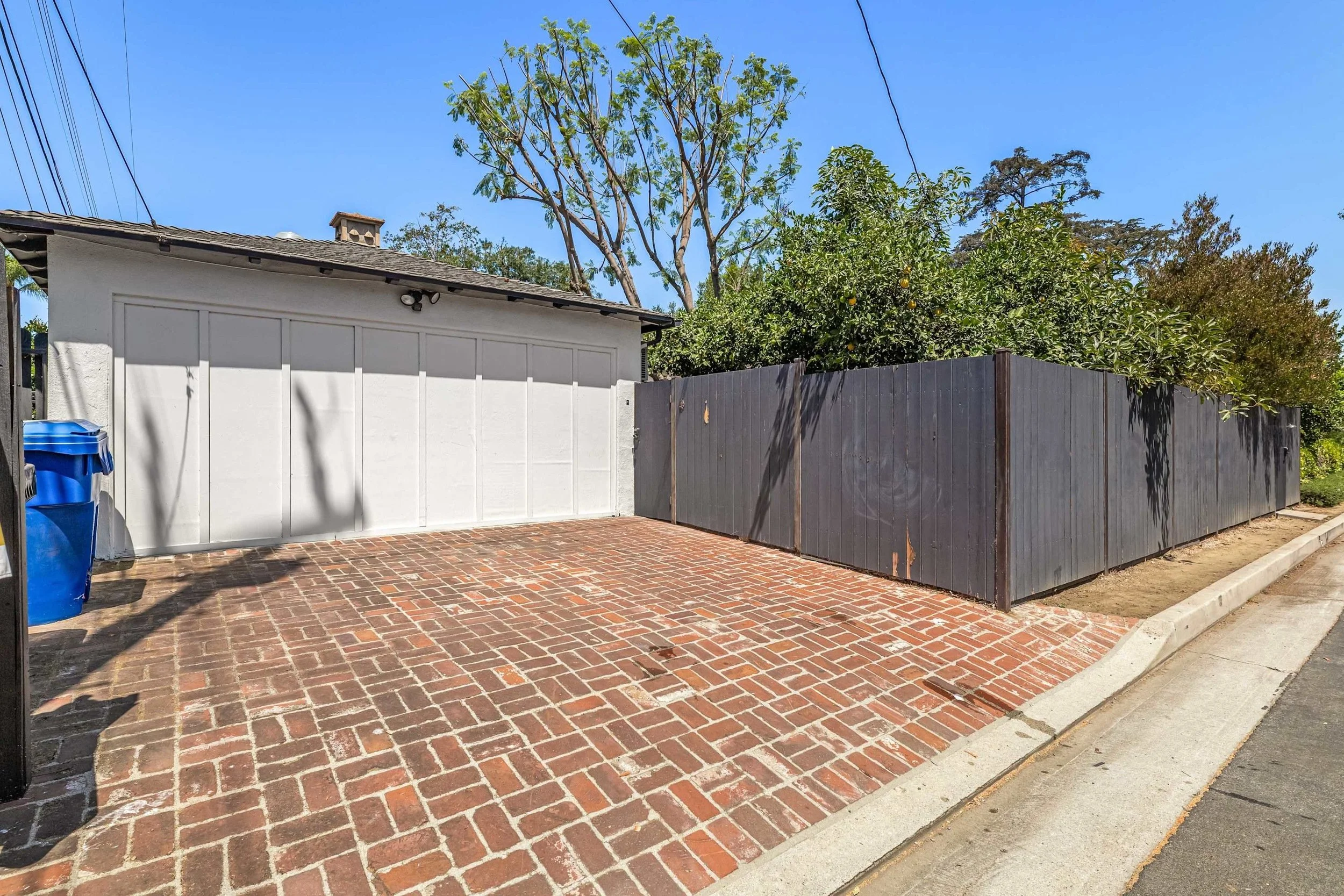 PL-3901-valley-village-classic-pool-house-052.jpg