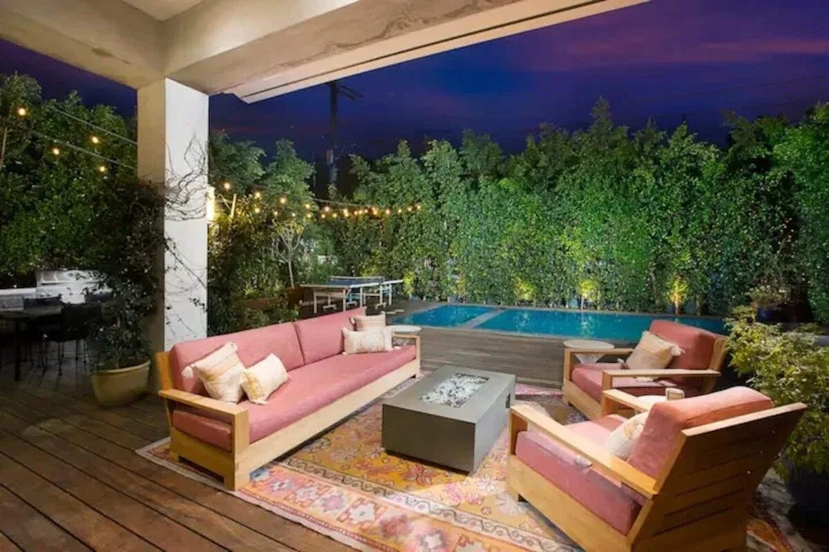 PL-7601-beverly-grove-modern-pool-estate-030.jpg