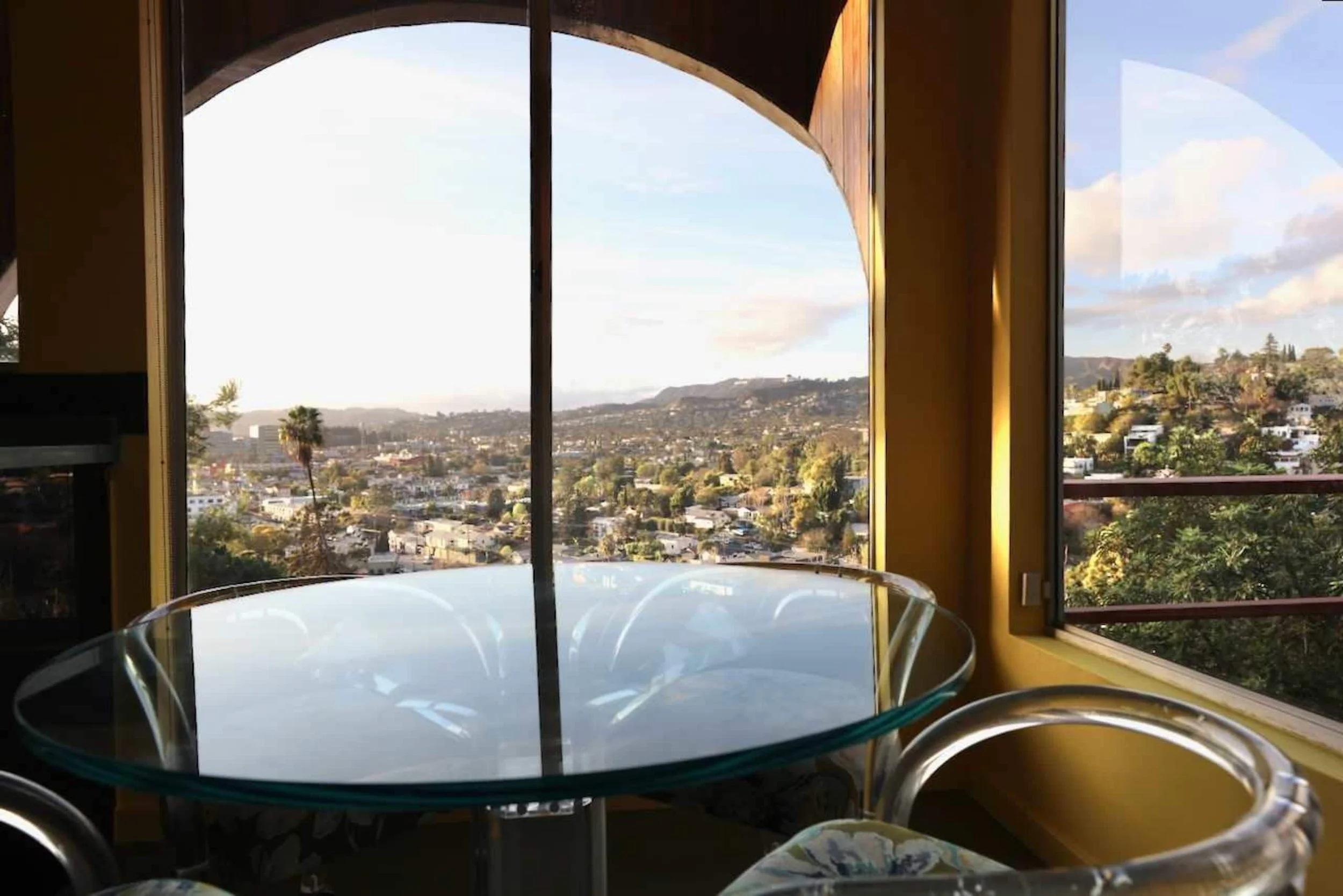 017_View_of_Hollywood_Sign_Griffith_Observatory_from_Kitchen_Table.jpg