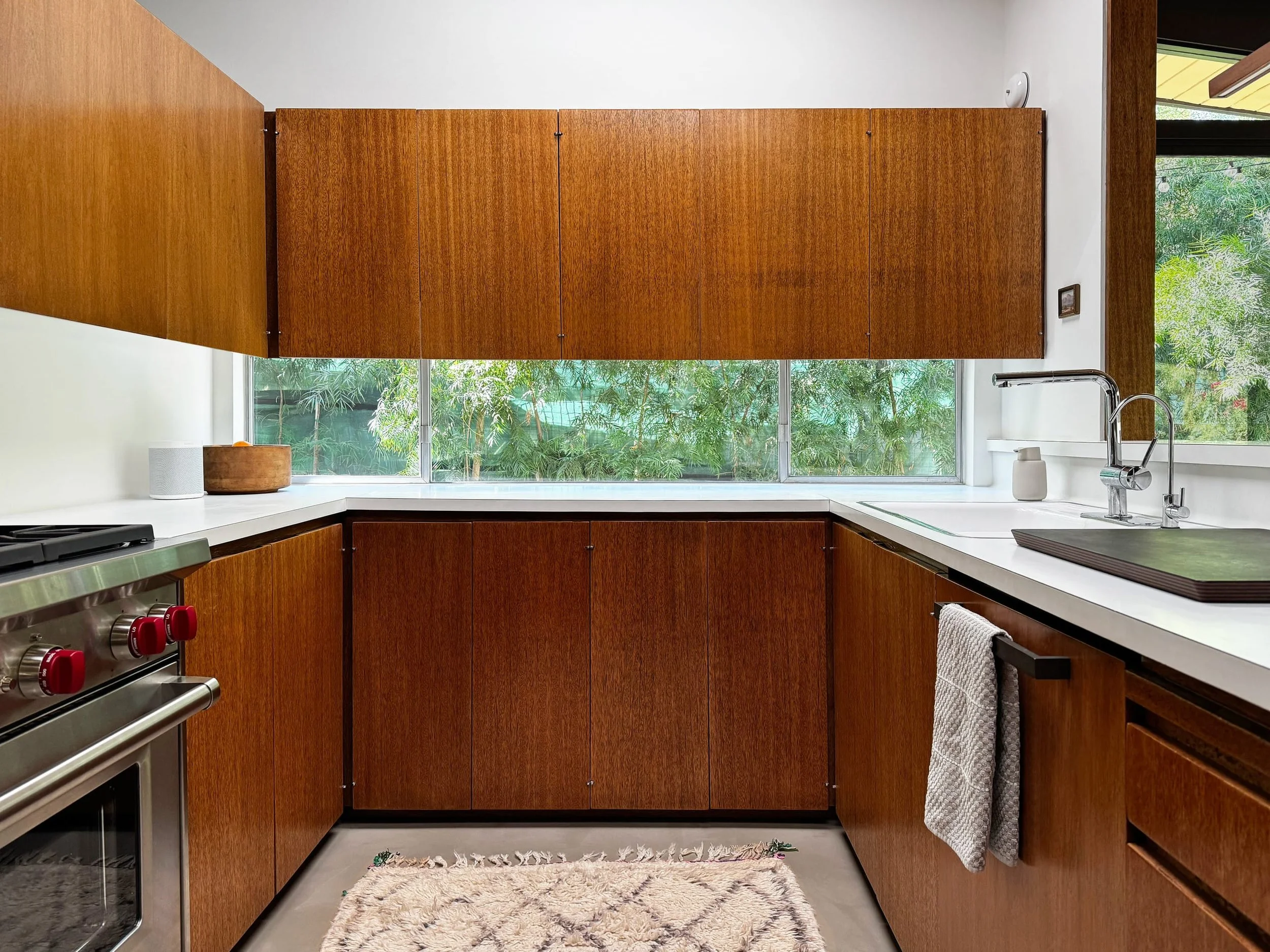 07_full_kitchen_image_3.jpg