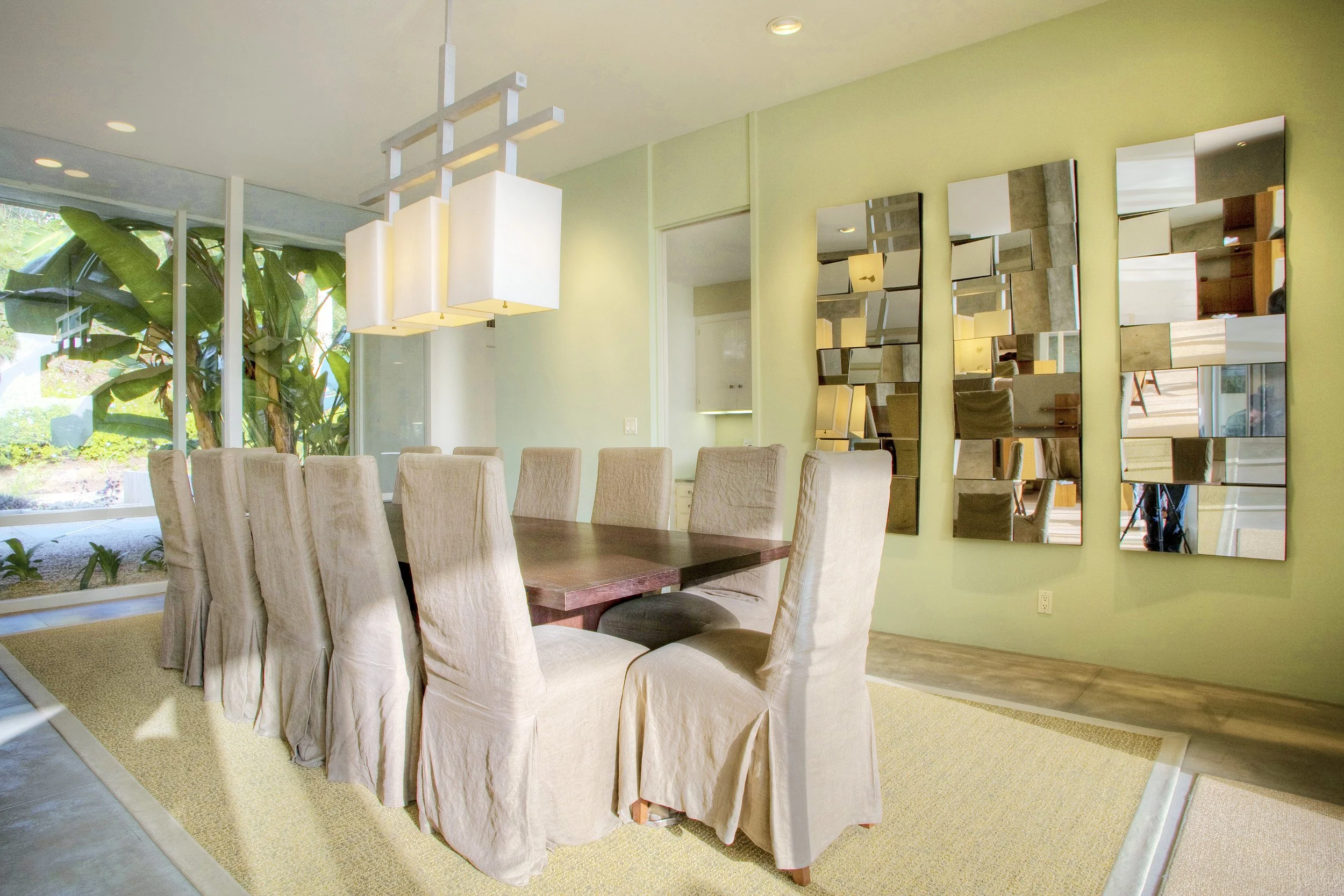 011-Simon-House-Dining-Room-02.jpg
