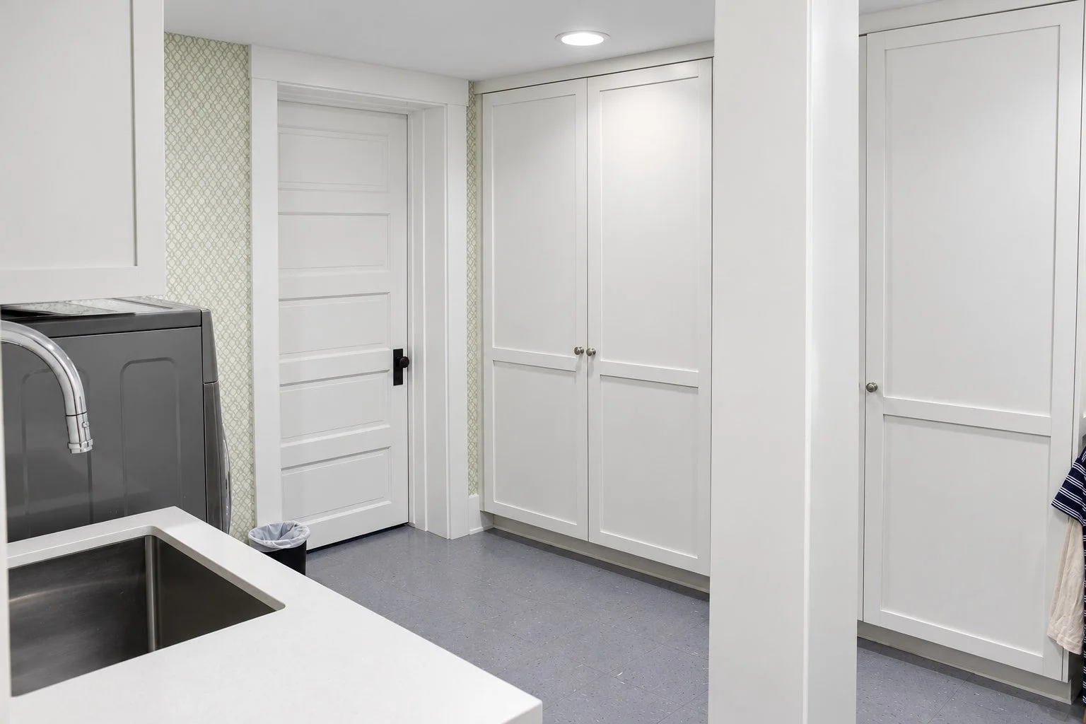 24_PL-4107_laundry-room.jpg
