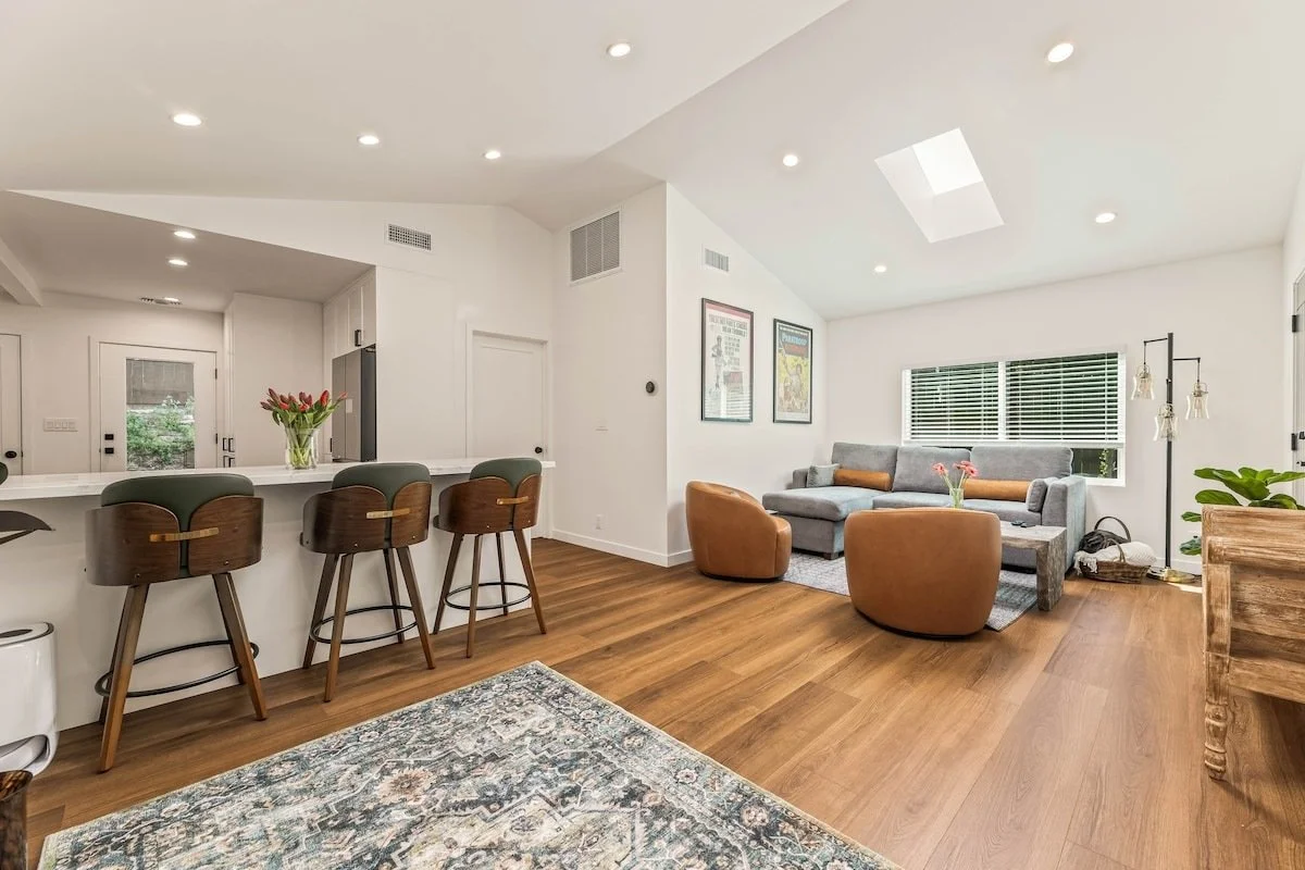 PL-6010-hollywood-hills-laurel-canyon-cottage-002.jpg