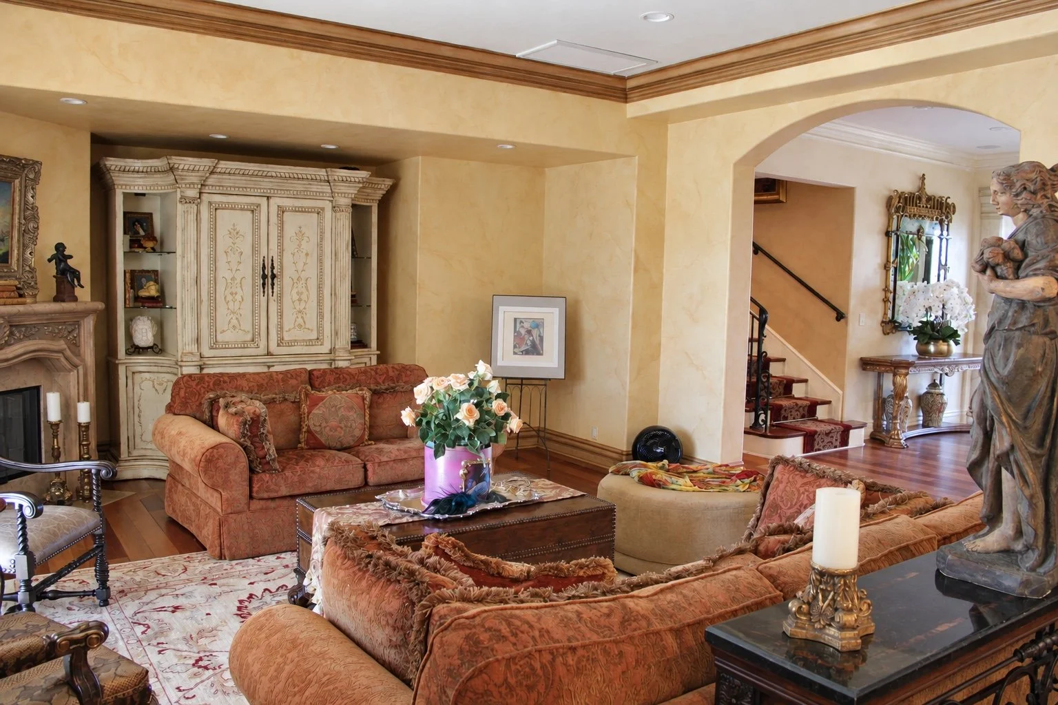 09-family-sitting-room.jpg