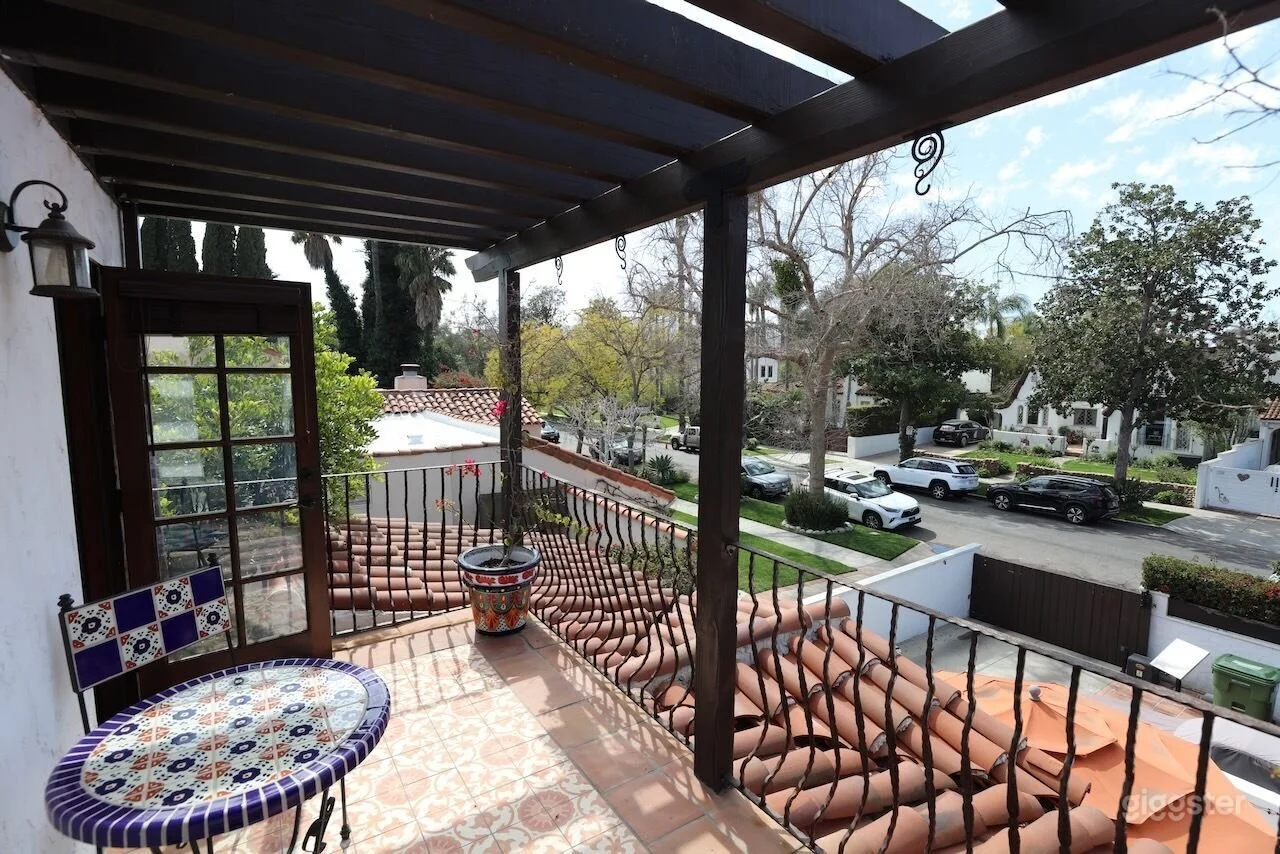 026_Toluca_Lake_Spanish_Revival.jpg