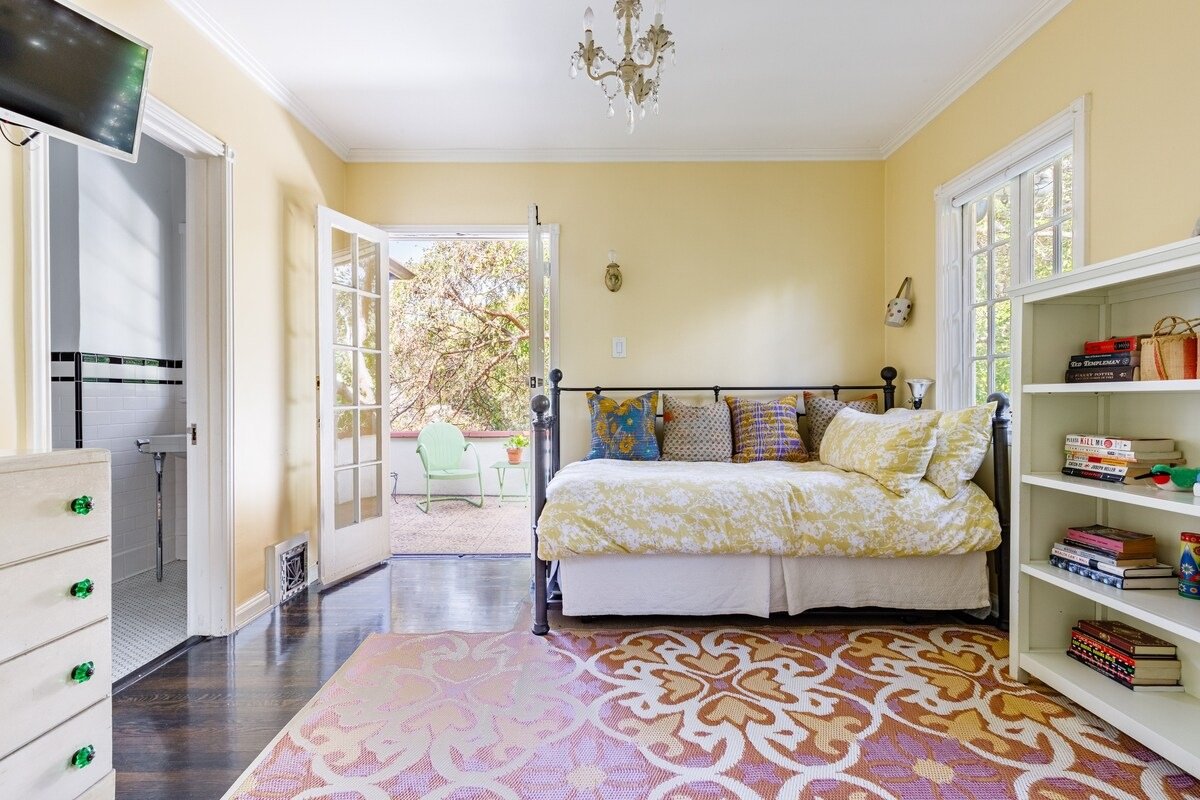 PL-6201-hollywood-mediterranean-villa-043.jpg