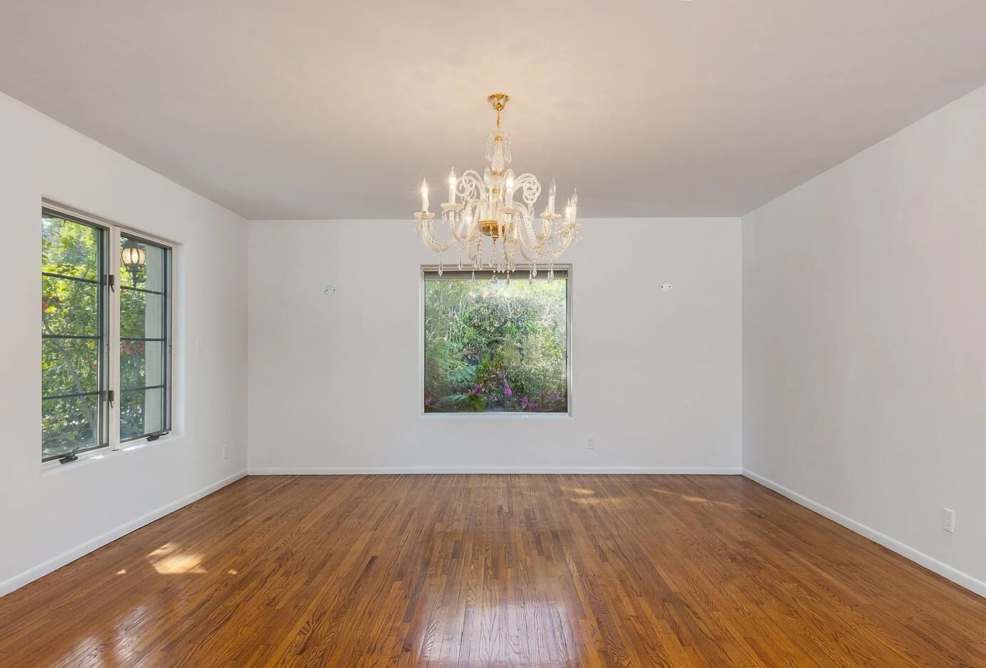 10_PL-4106_dining-room.jpg