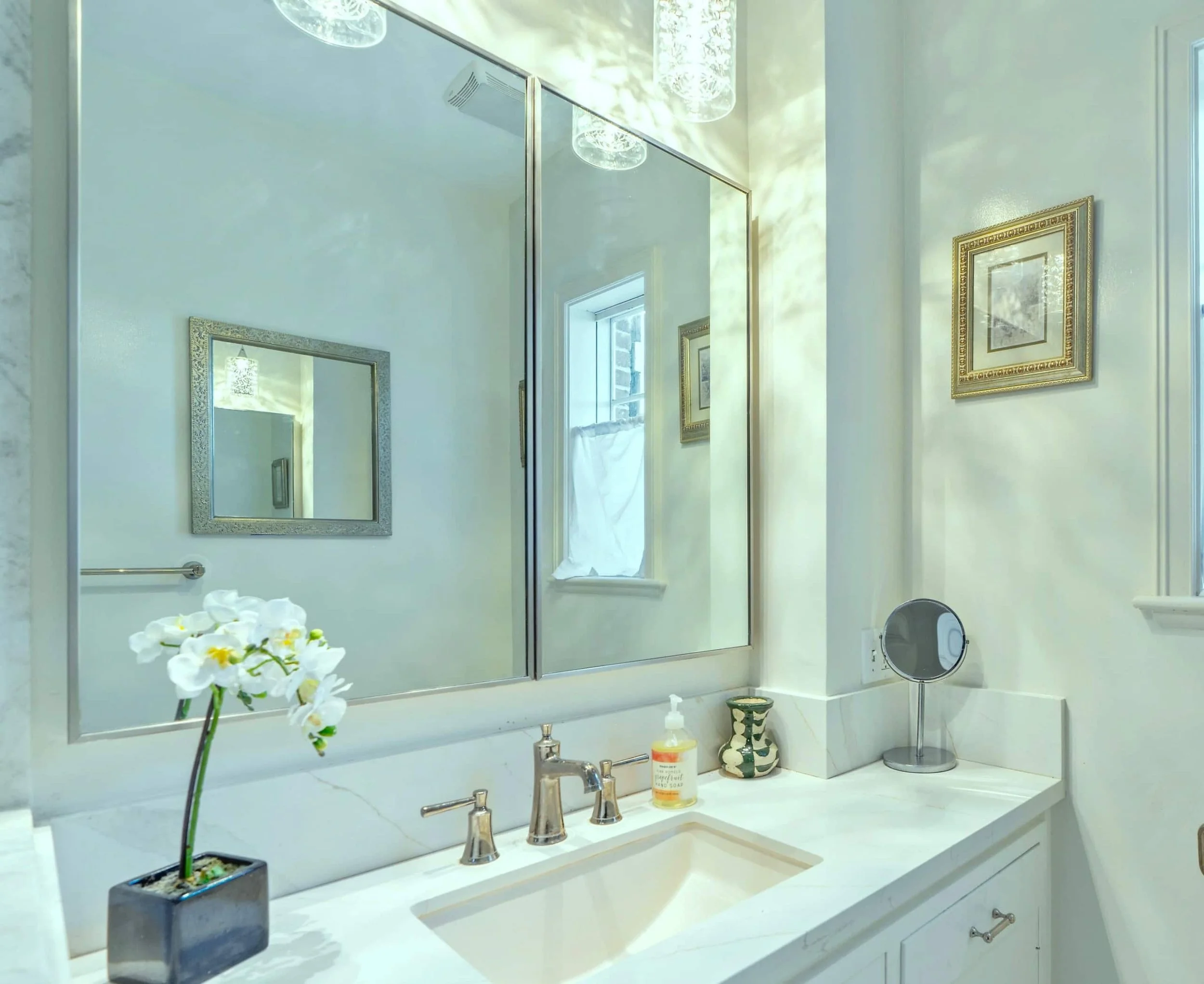 PL4102-025-guest-bathroom-vanity.jpg