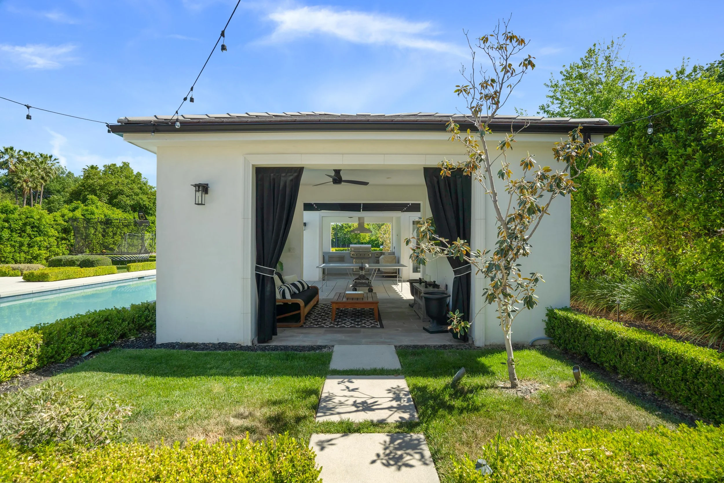 Collins-49-cabana.jpg