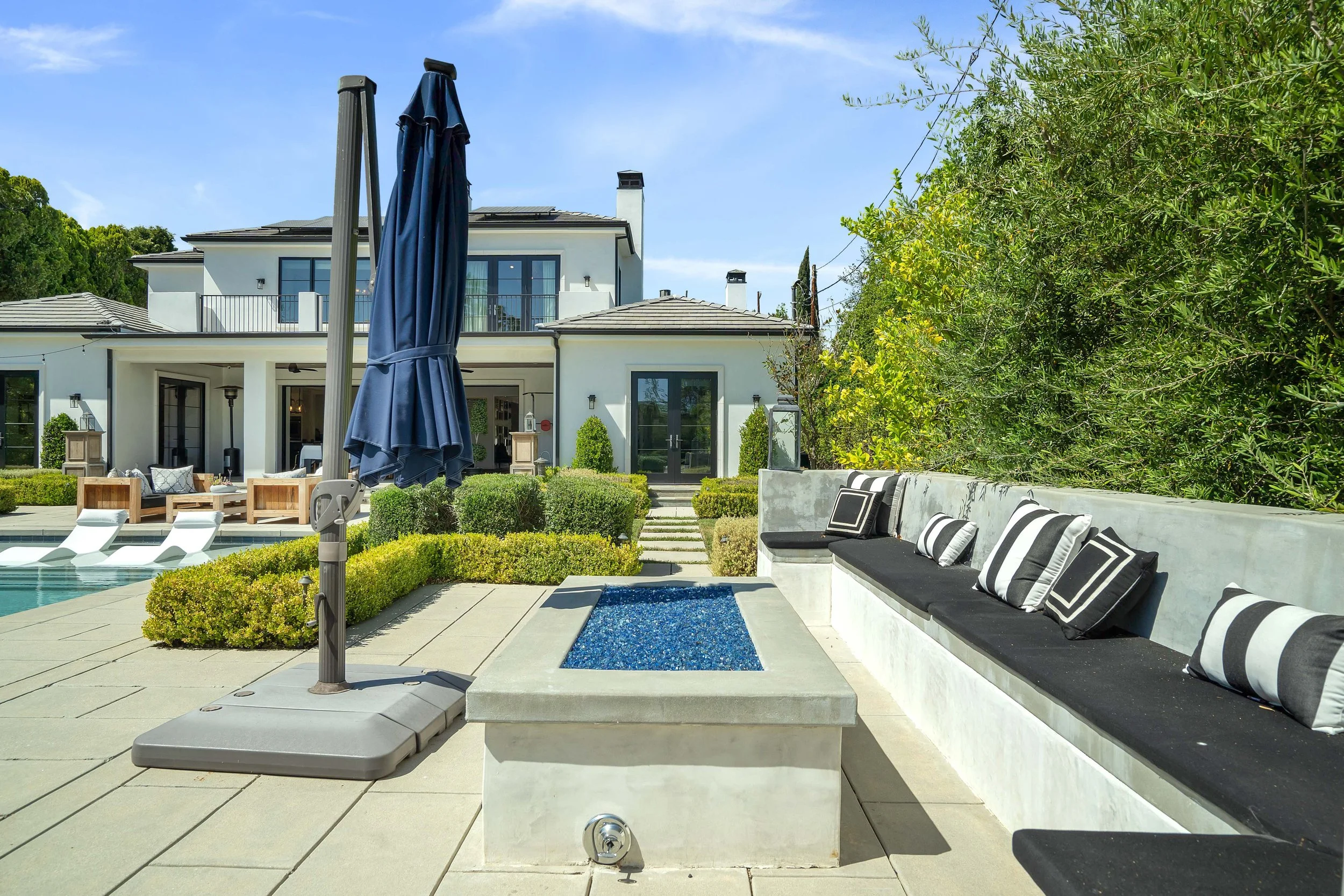 Collins-41-firepit.jpg