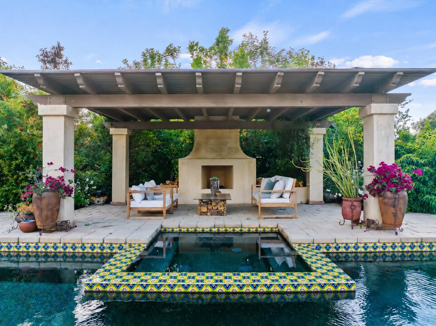PL3608_18_Pool_and_Spa.jpg