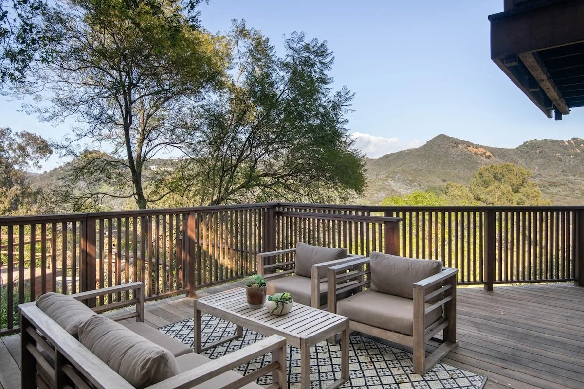 PL-1504-topanga-canyon-view-cabin-017.jpg