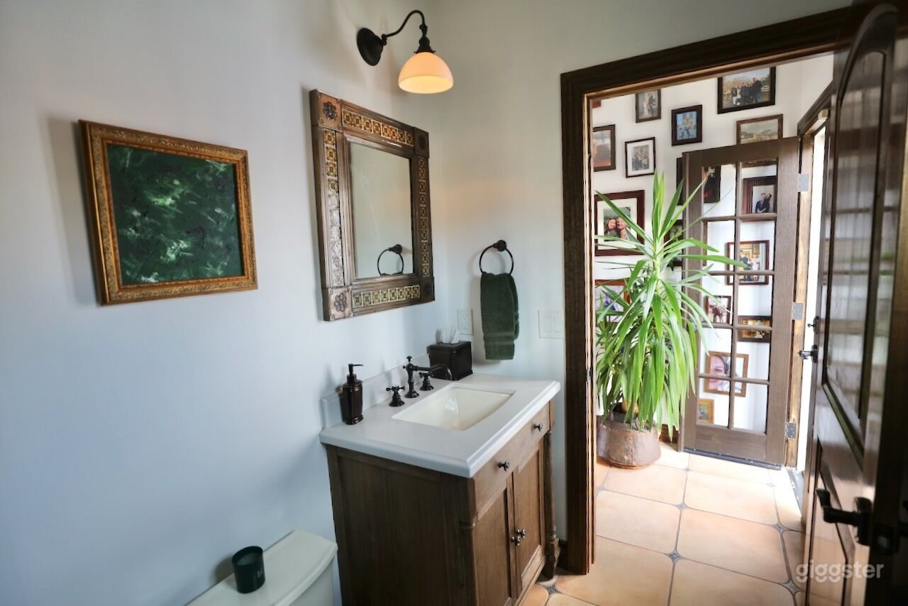 112_Toluca_Lake_Spanish_Revival.jpg