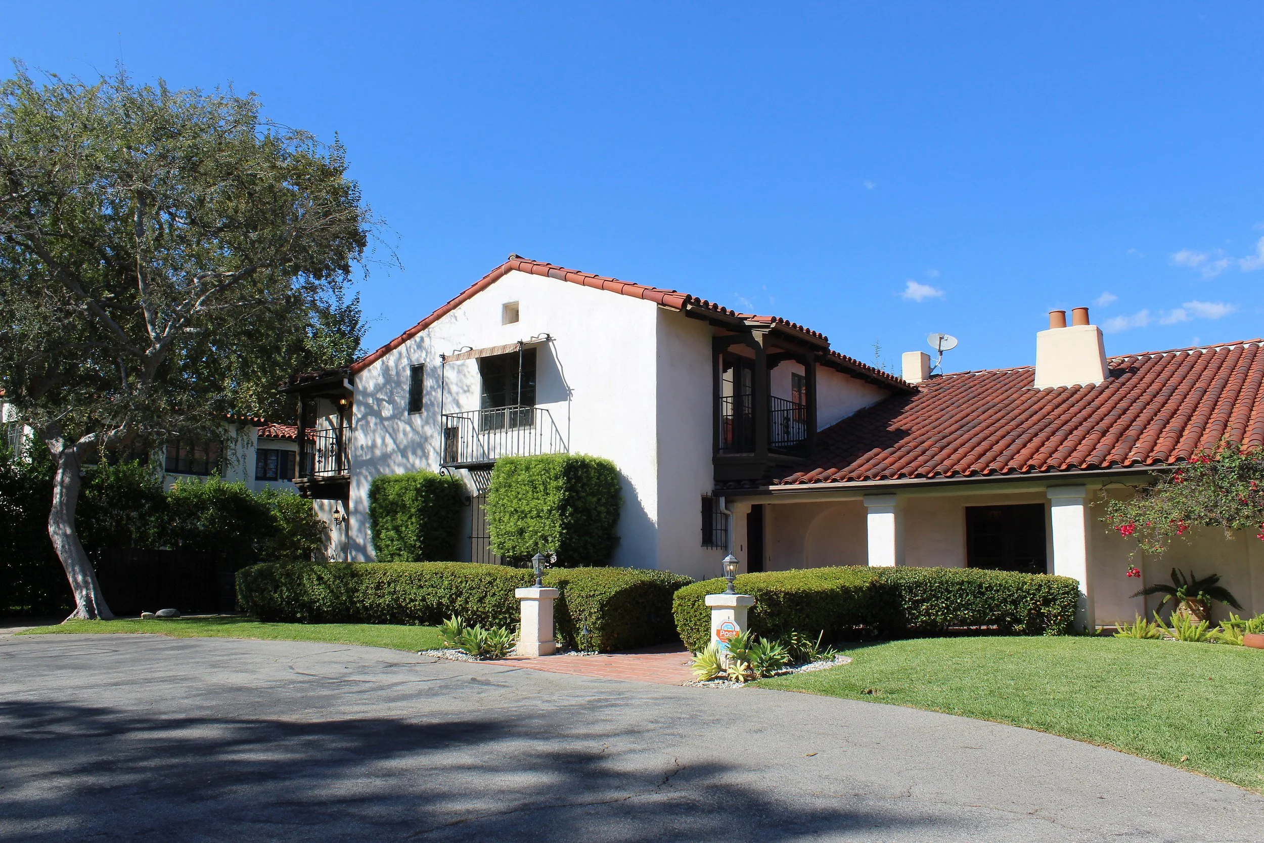 01_PL-4106_front-exterior.jpg