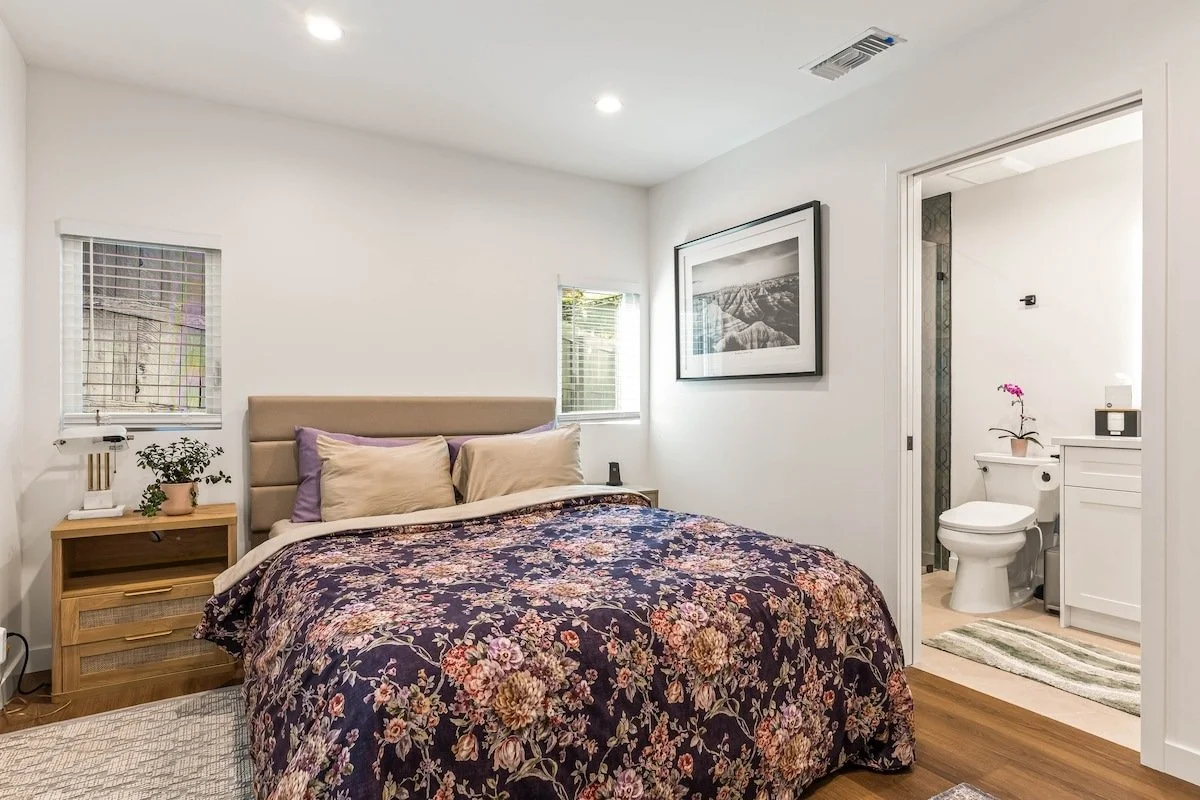 PL-6010-hollywood-hills-laurel-canyon-cottage-016.jpg