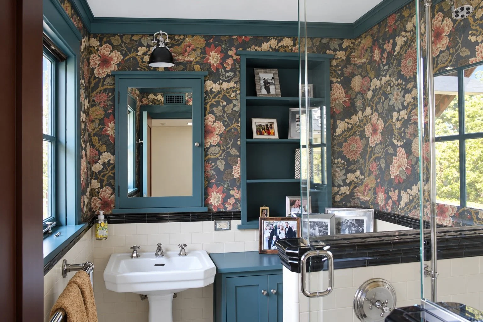 43_PL-4107_patterned-bathroom.jpg