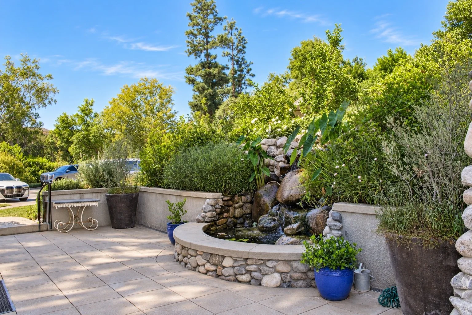 56_PL-4107_stone-fountain-reverse-angle.jpg