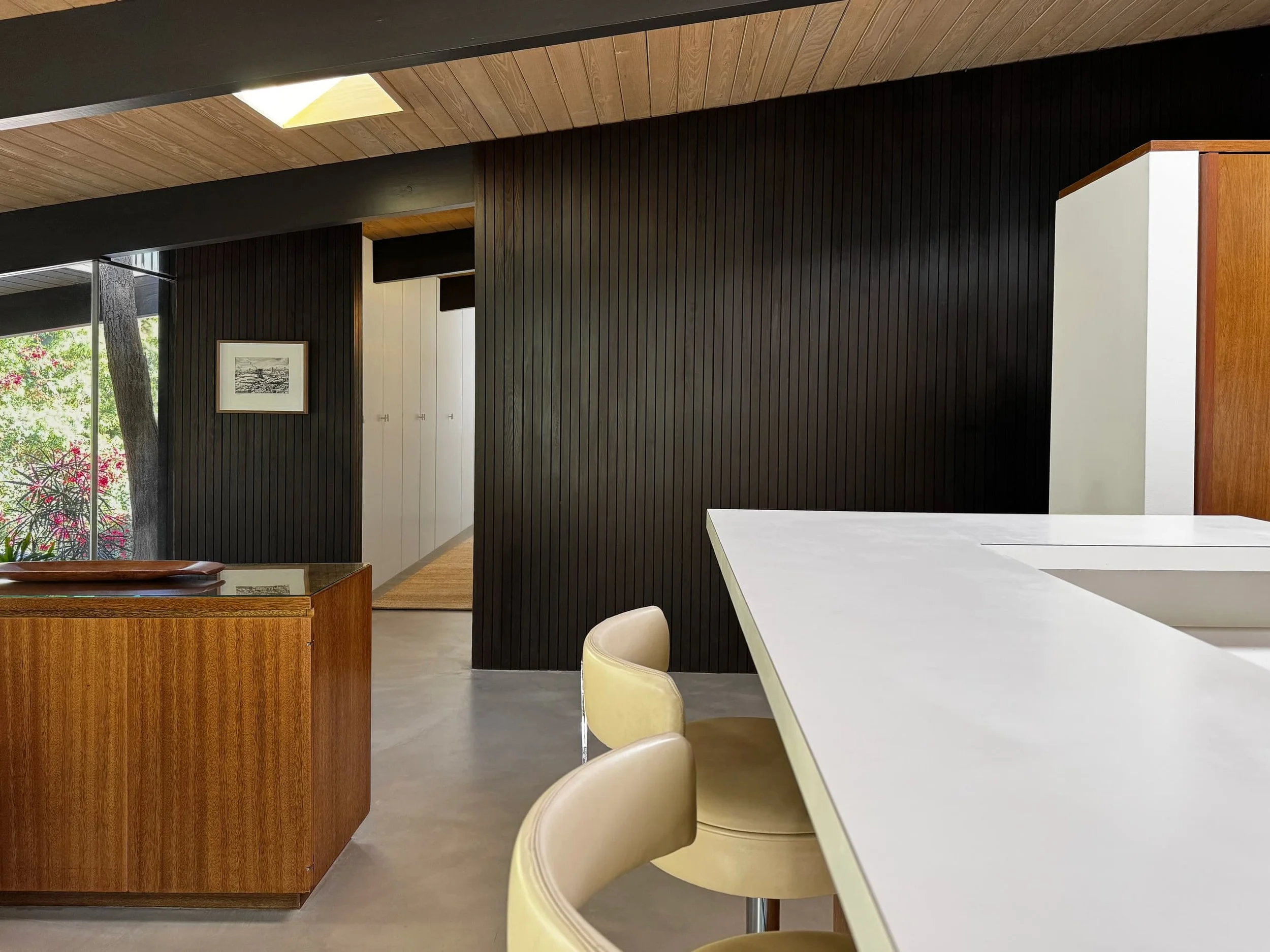 05_full_kitchen_image_1.jpg
