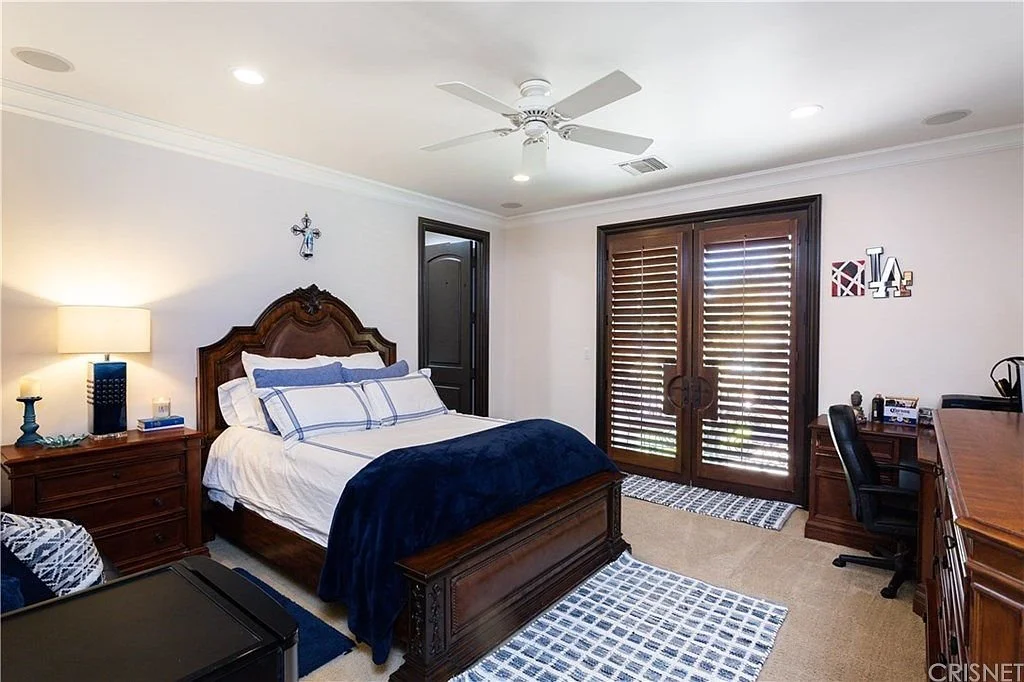 23500_Collins_St_090.jpg