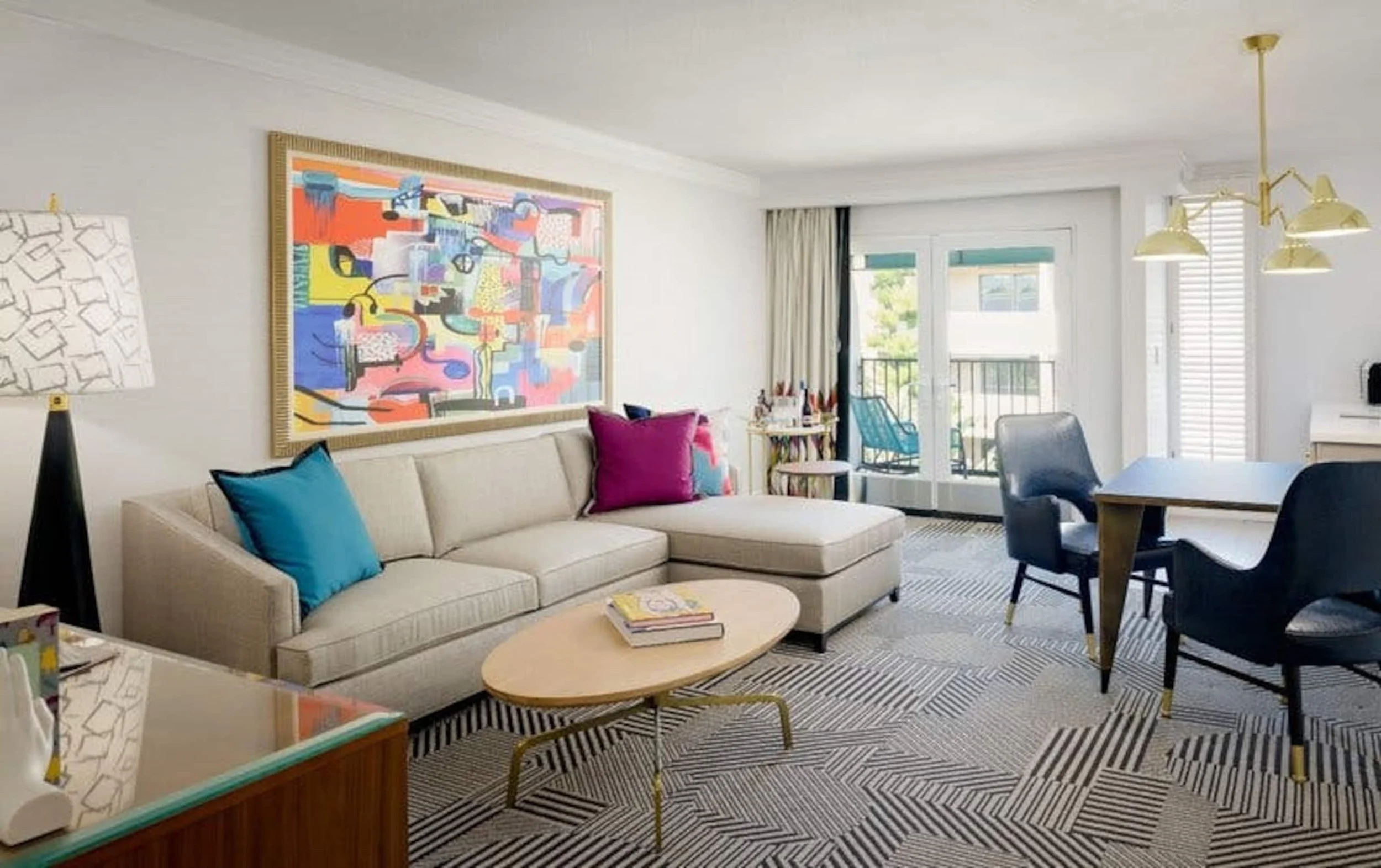 PL-6102-west-hollywood-boutique-hotel-suite-017.jpg