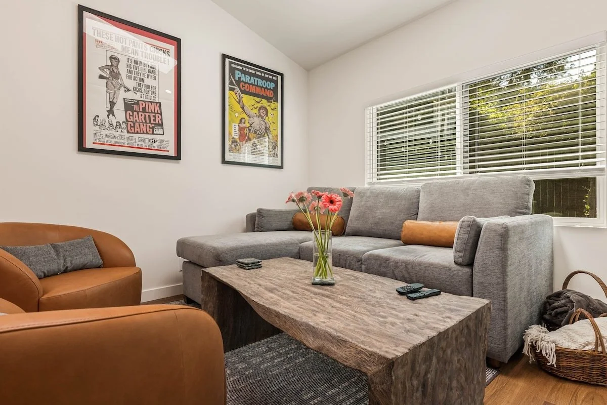 PL-6010-hollywood-hills-laurel-canyon-cottage-012.jpg