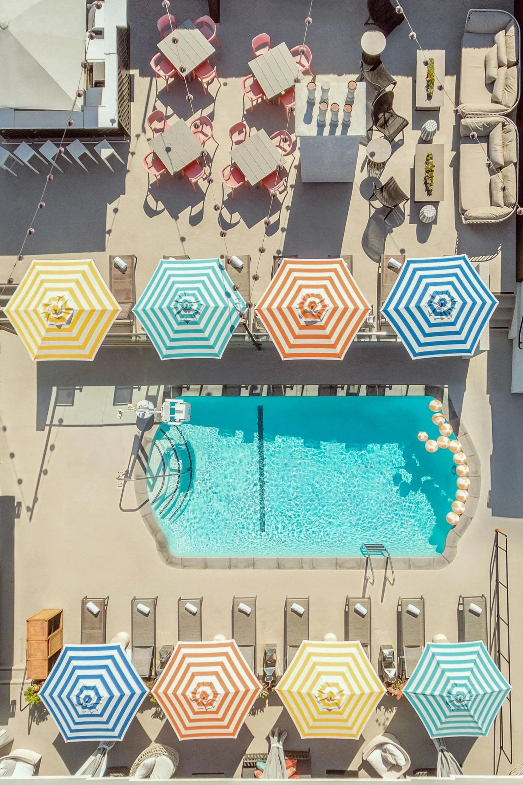PL-6102-west-hollywood-boutique-hotel-suite-004.jpg