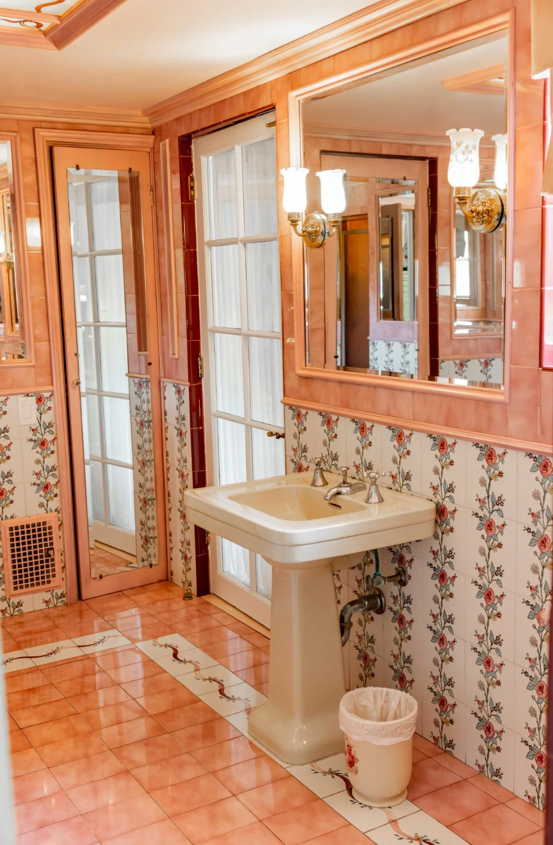 La_Dolce_Villa_094.jpg