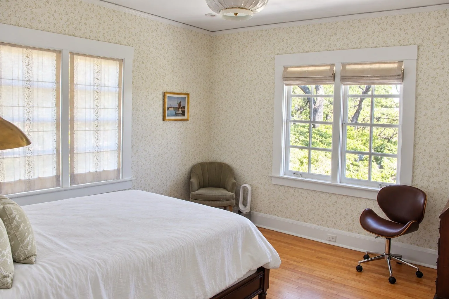 28_PL-4107_bedroom-wide-angle.jpg