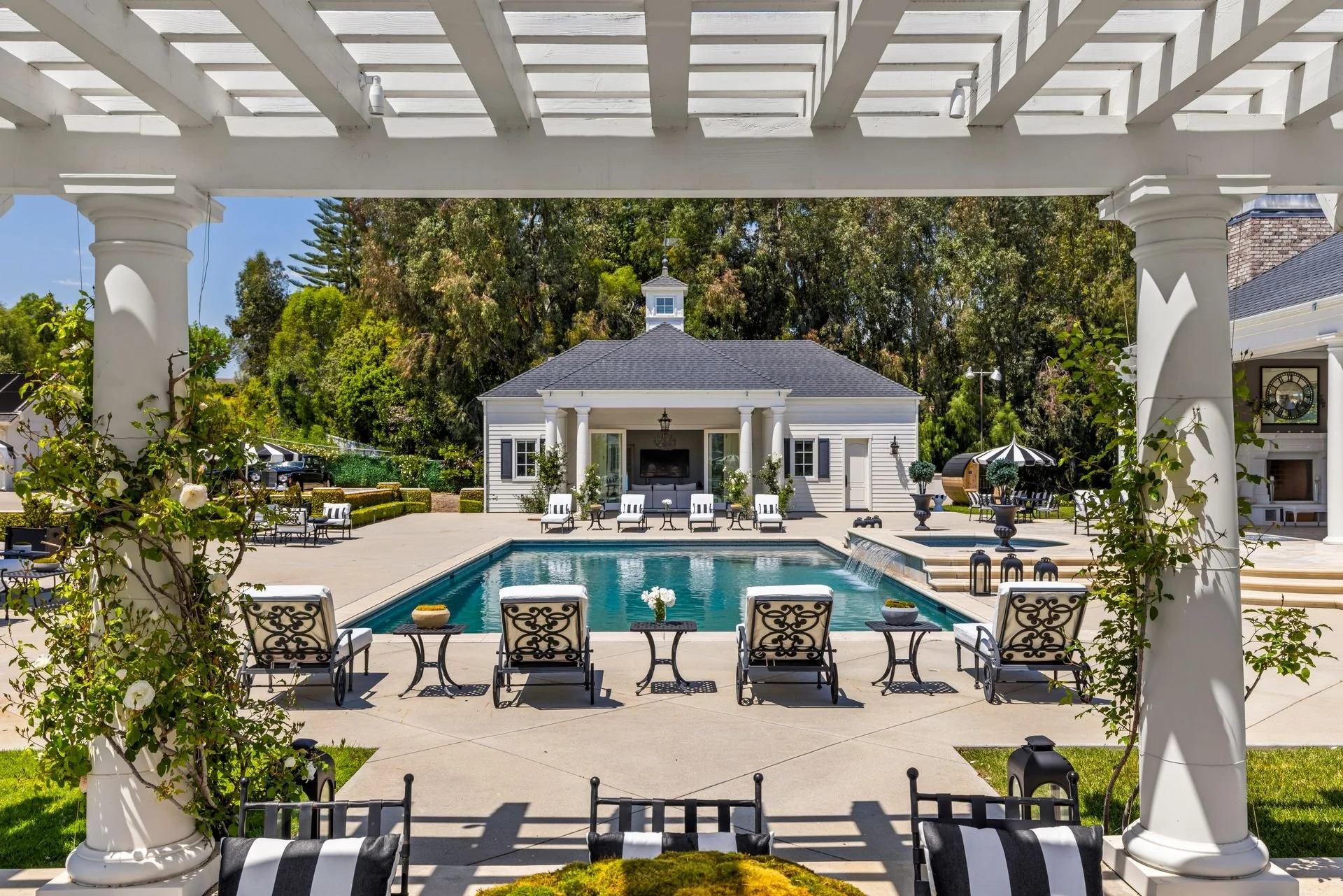 06-pergola-and-pool.jpg