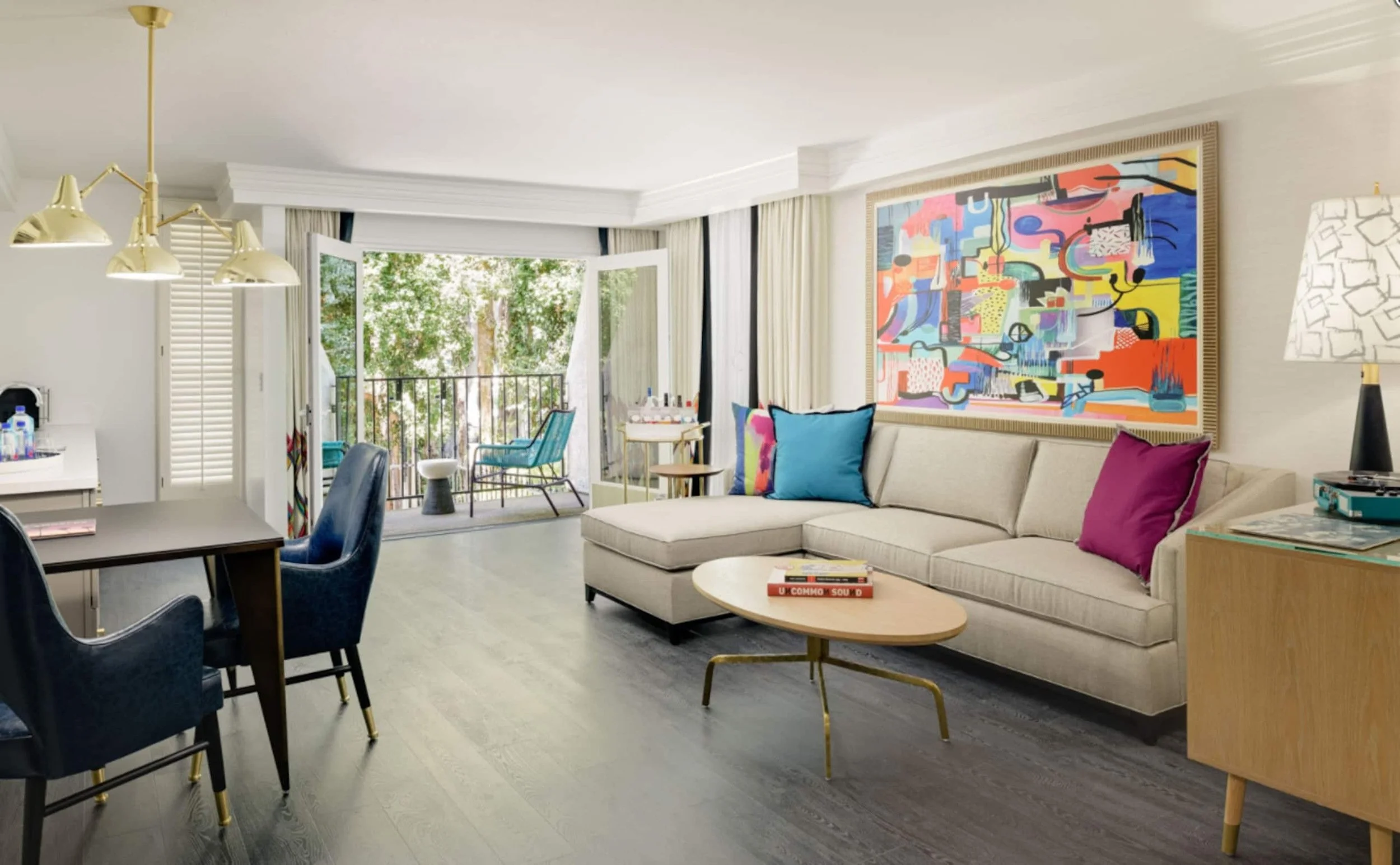 PL-6102-west-hollywood-boutique-hotel-suite-013.jpg