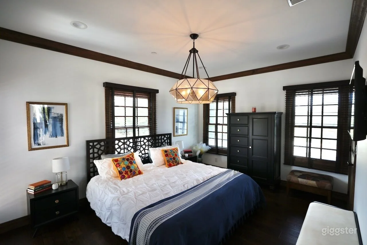 084_Toluca_Lake_Spanish_Revival.jpg