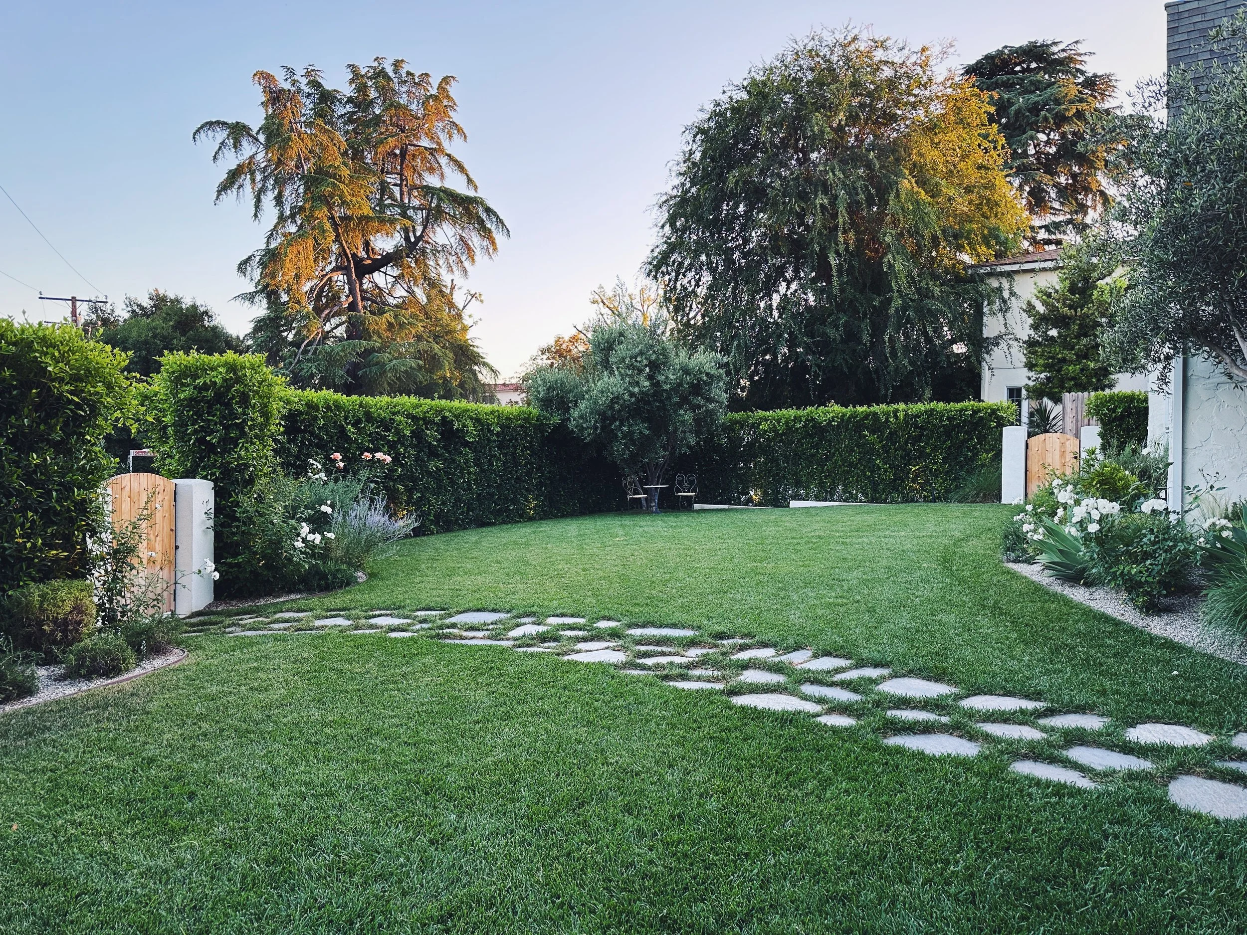 alhambra-04-garden-lawn.jpg