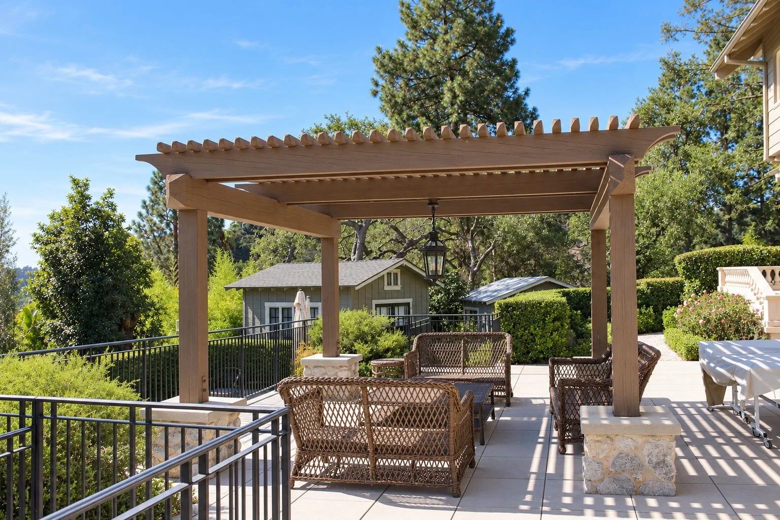 58_PL-4107_pergola-approach.jpg