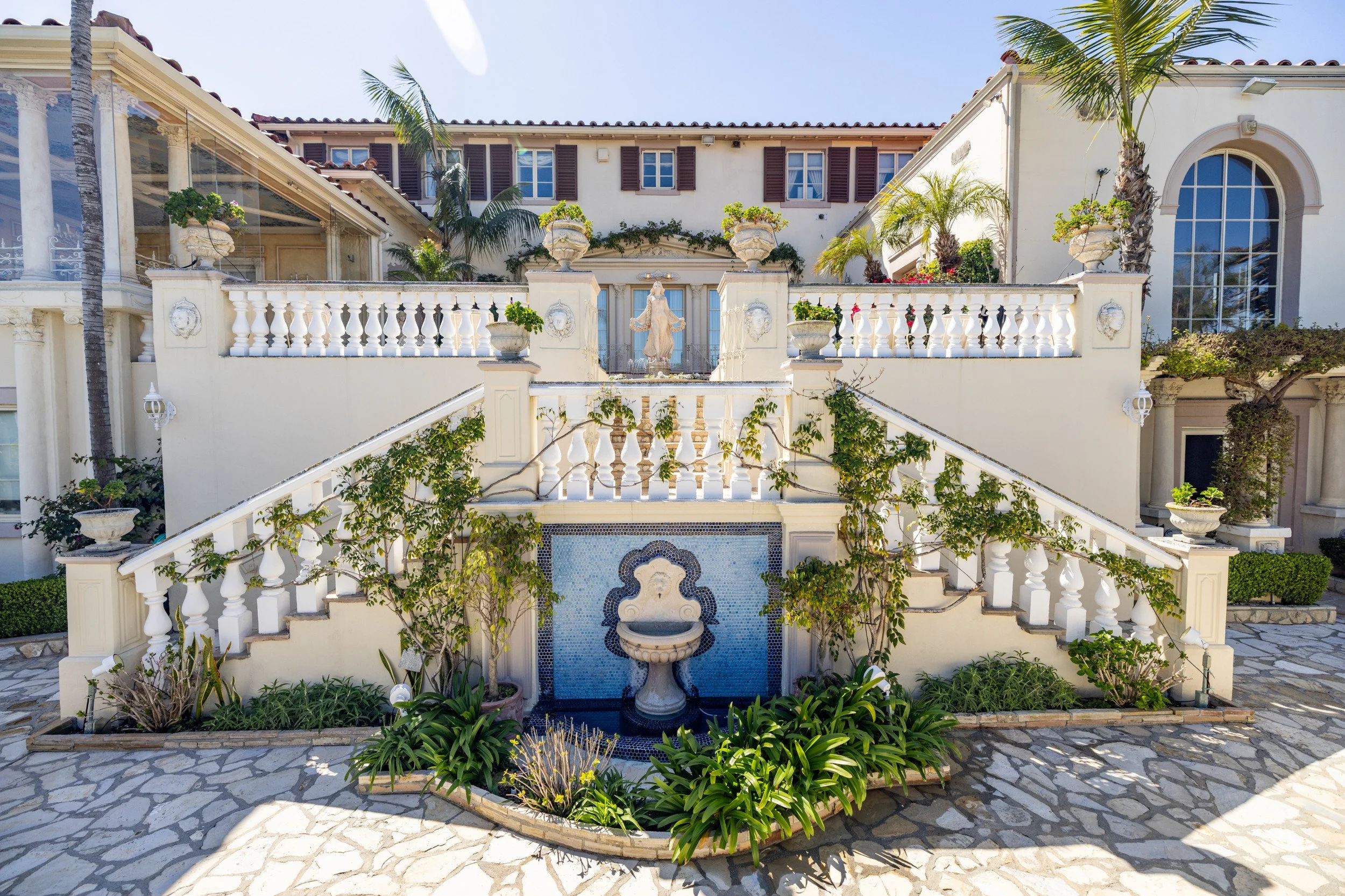 La_Dolce_Villa_022.jpg