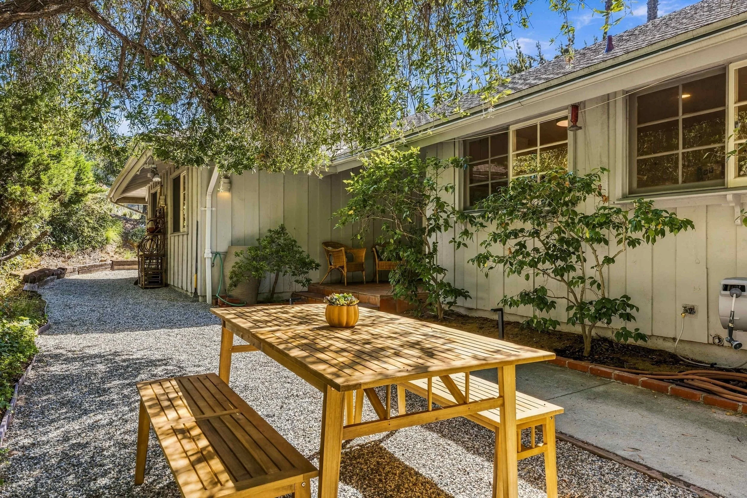 PL-6013-hollywood-hills-canyon-pool-retreat-033.jpg