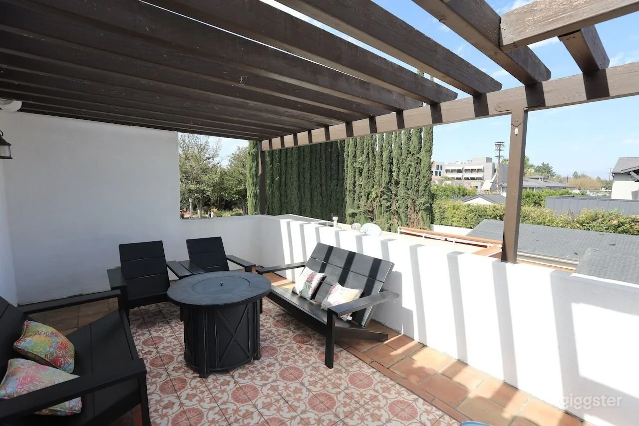 106_Toluca_Lake_Spanish_Revival.jpg