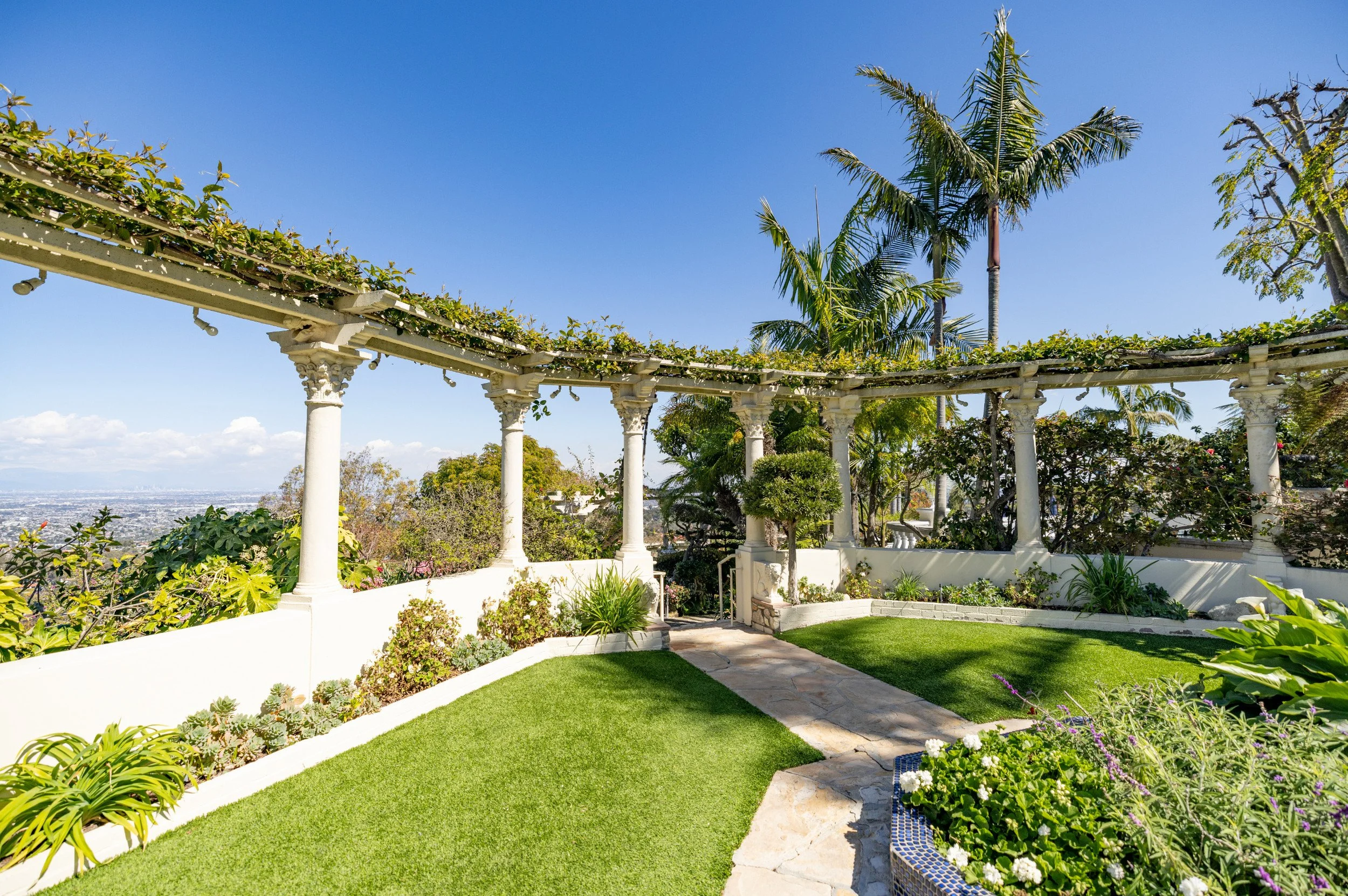 La_Dolce_Villa_027.jpg