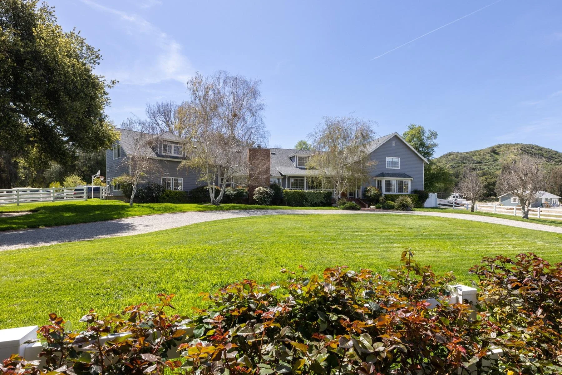 002-sand-canyon-exterior-front-lawn.jpg