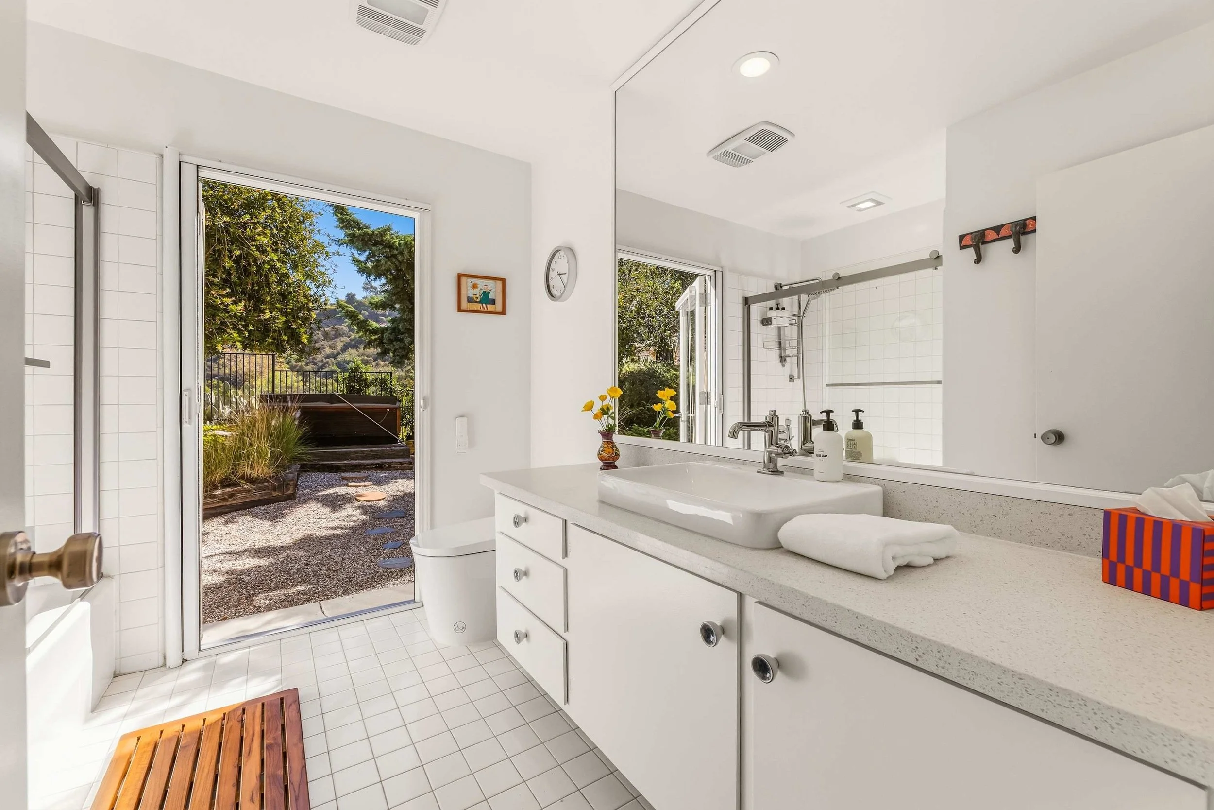 PL-6013-hollywood-hills-canyon-pool-retreat-023.jpg