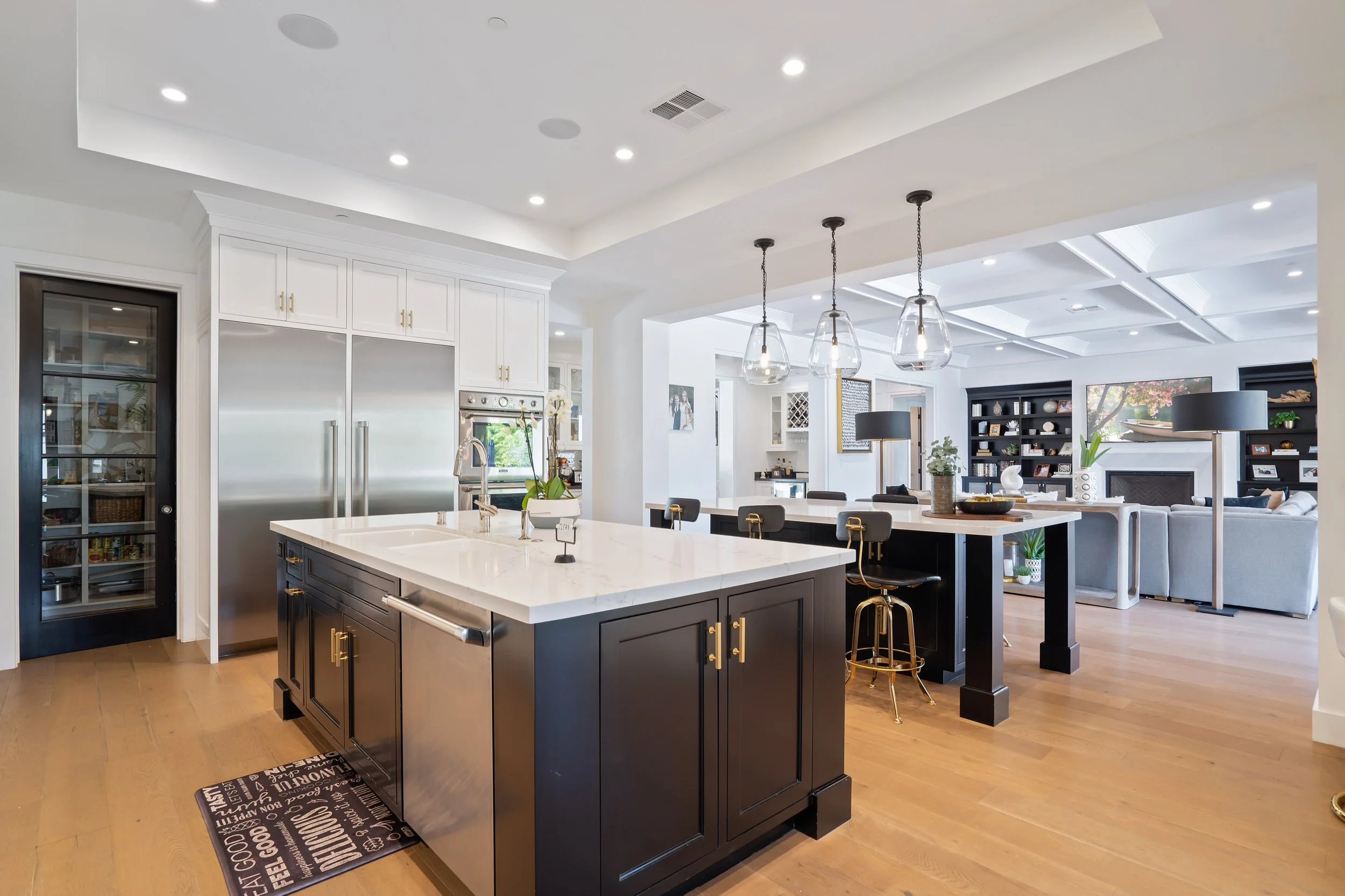 Collins-28-kitchen.jpg