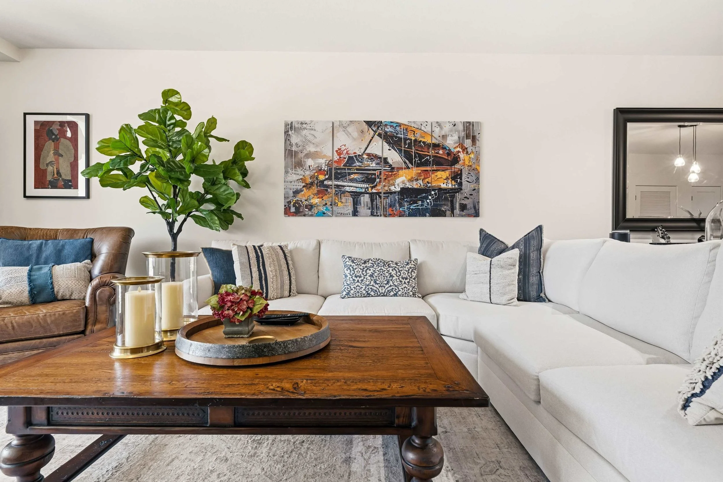 PL-4401-playa-vista-contemporary-condominium-036.jpg