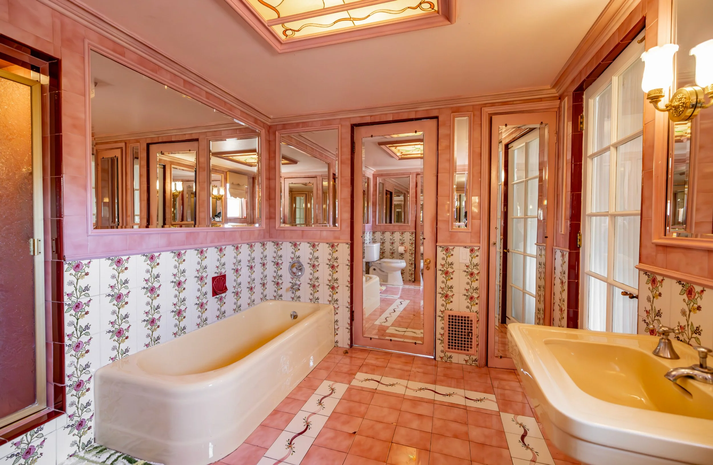 La_Dolce_Villa_096.jpg