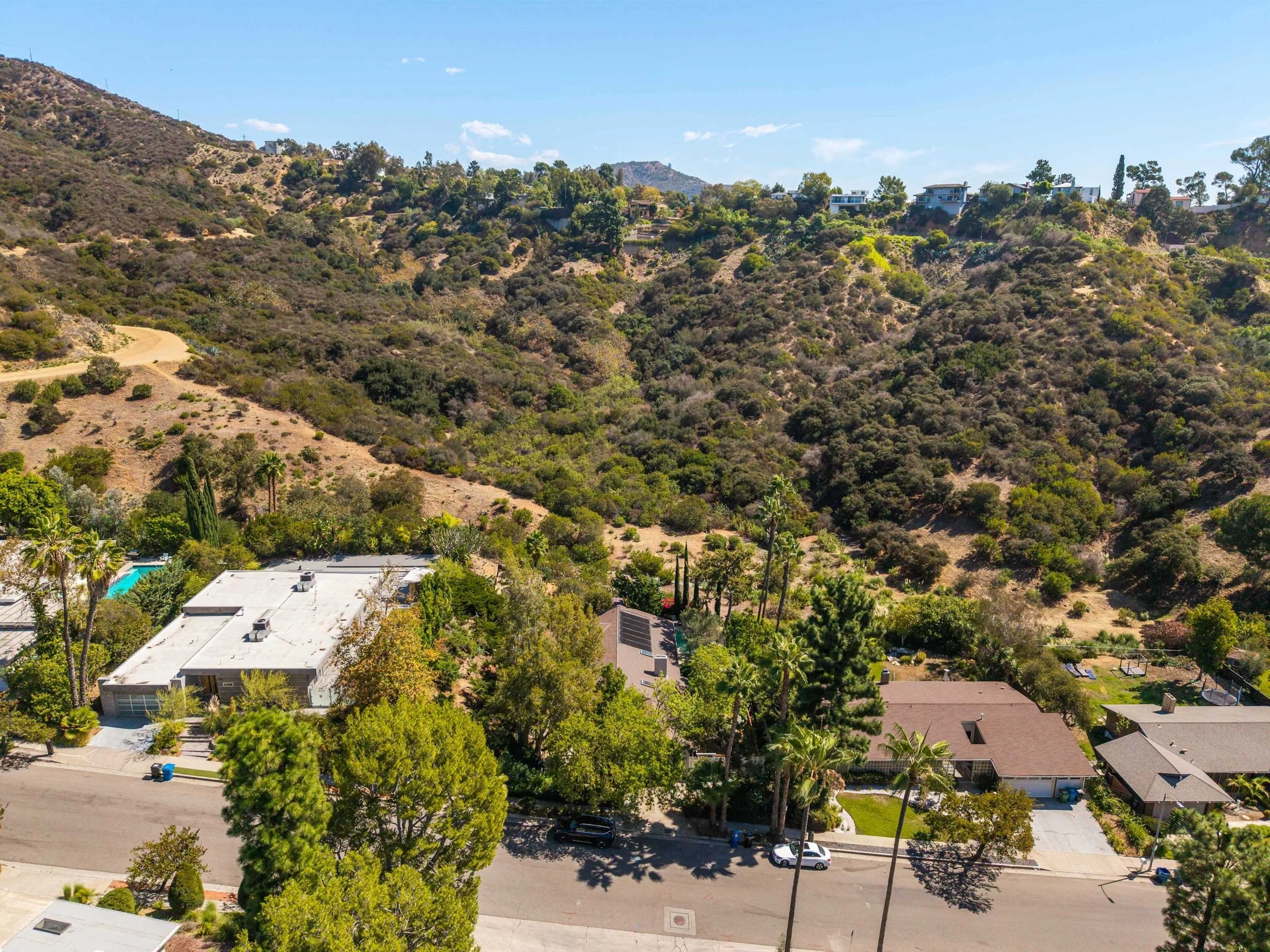 PL-6013-hollywood-hills-canyon-pool-retreat-044.jpg