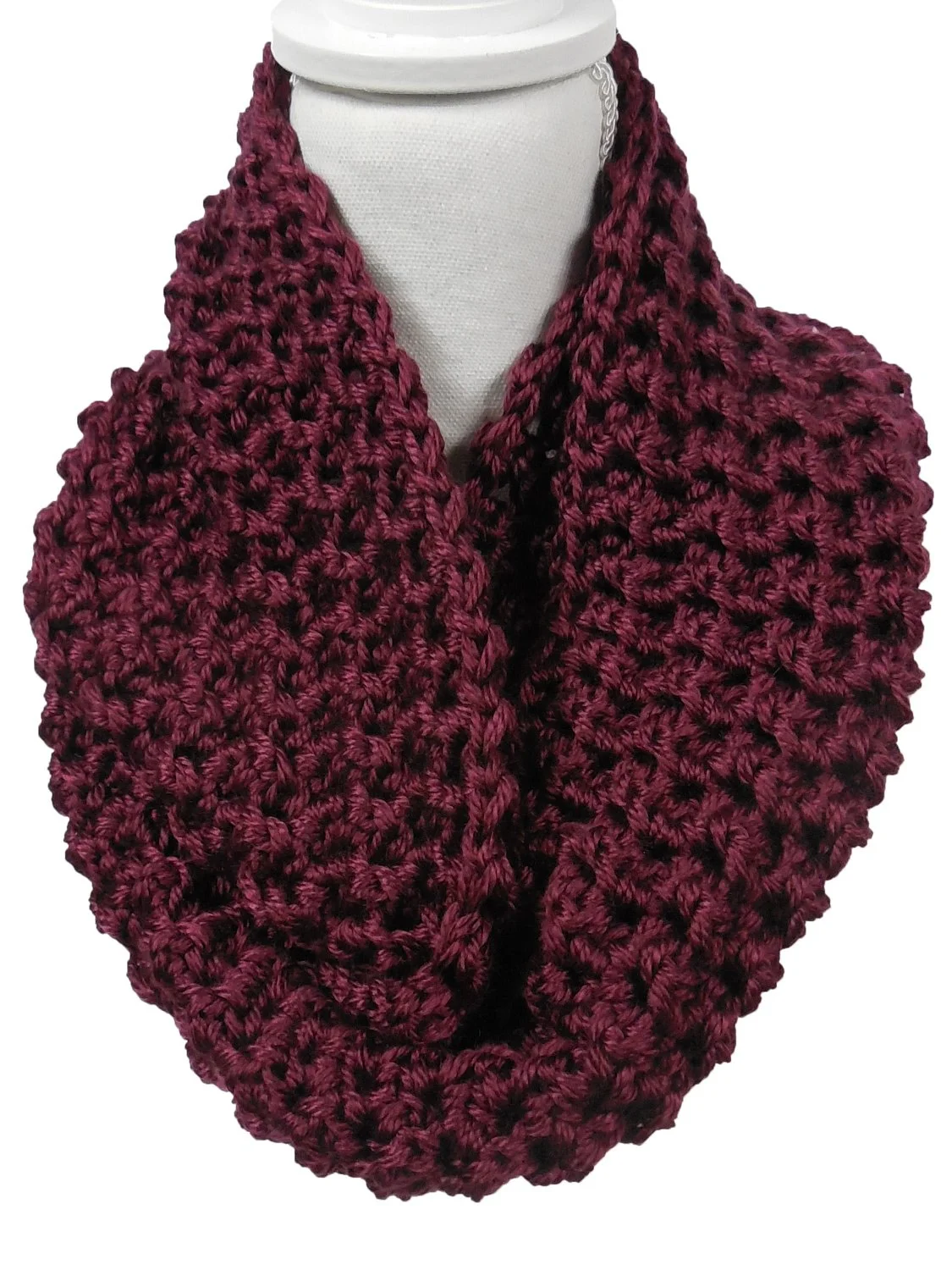 Coziest Fall Crochet: Free Celtic Weave Infinity Cowl Scarf Pattern